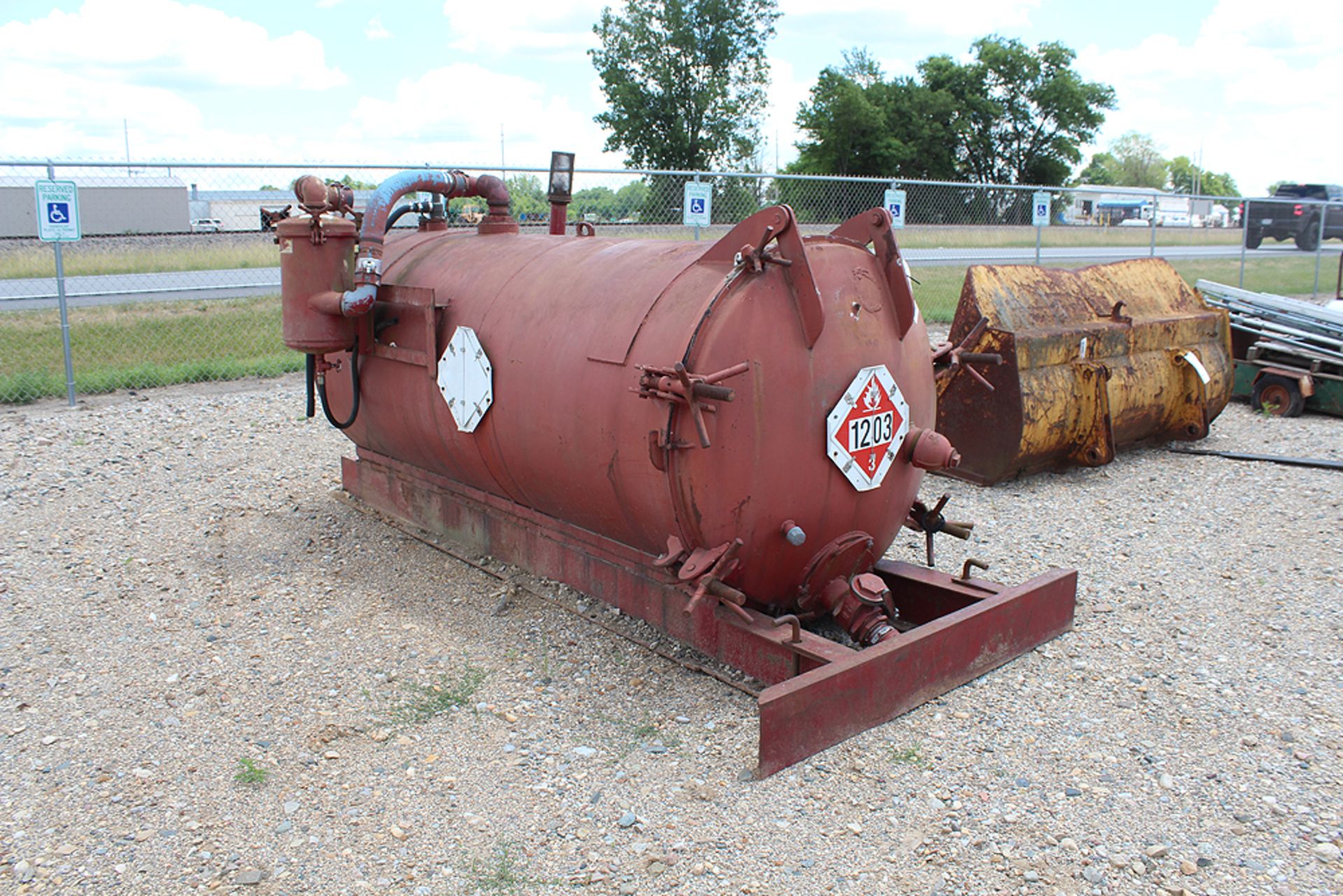 APPROXIMATELY 500 GAL. VACUUM PUMP TANK