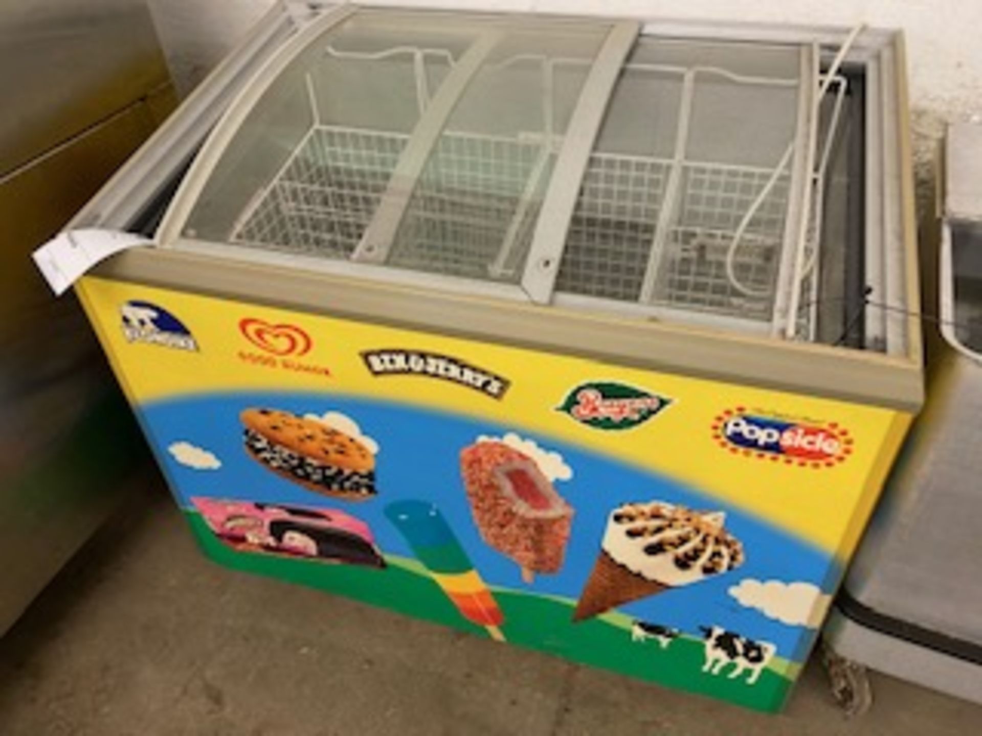 Ice cream deep freezer