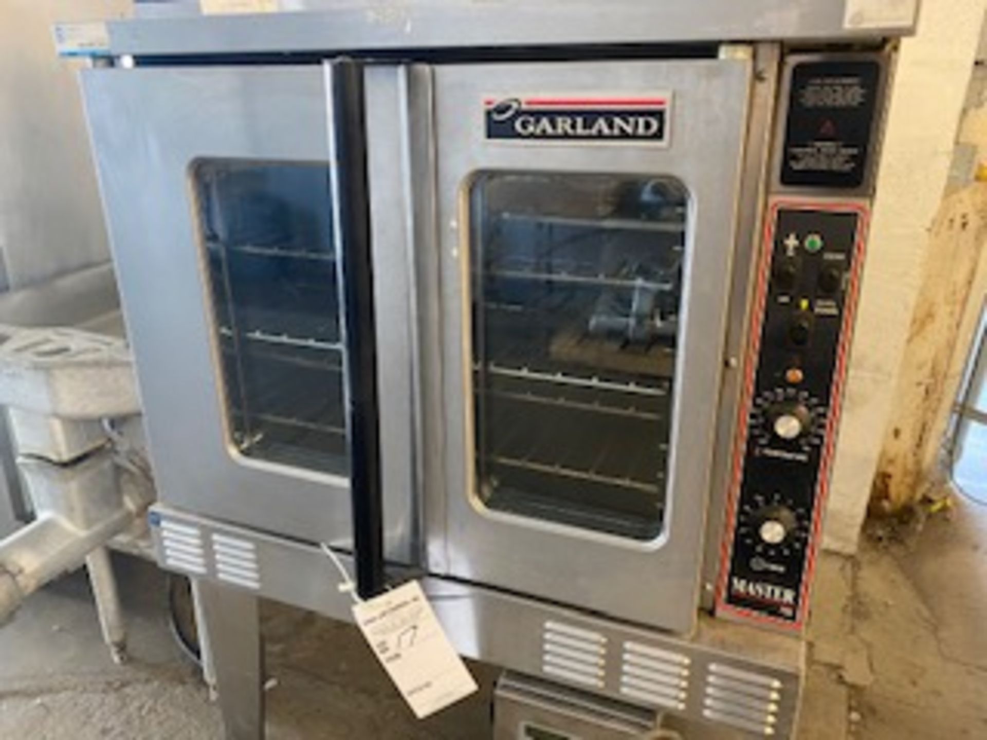 Garland master 200 oven in single or 3 ph, currently set up for 3 phase