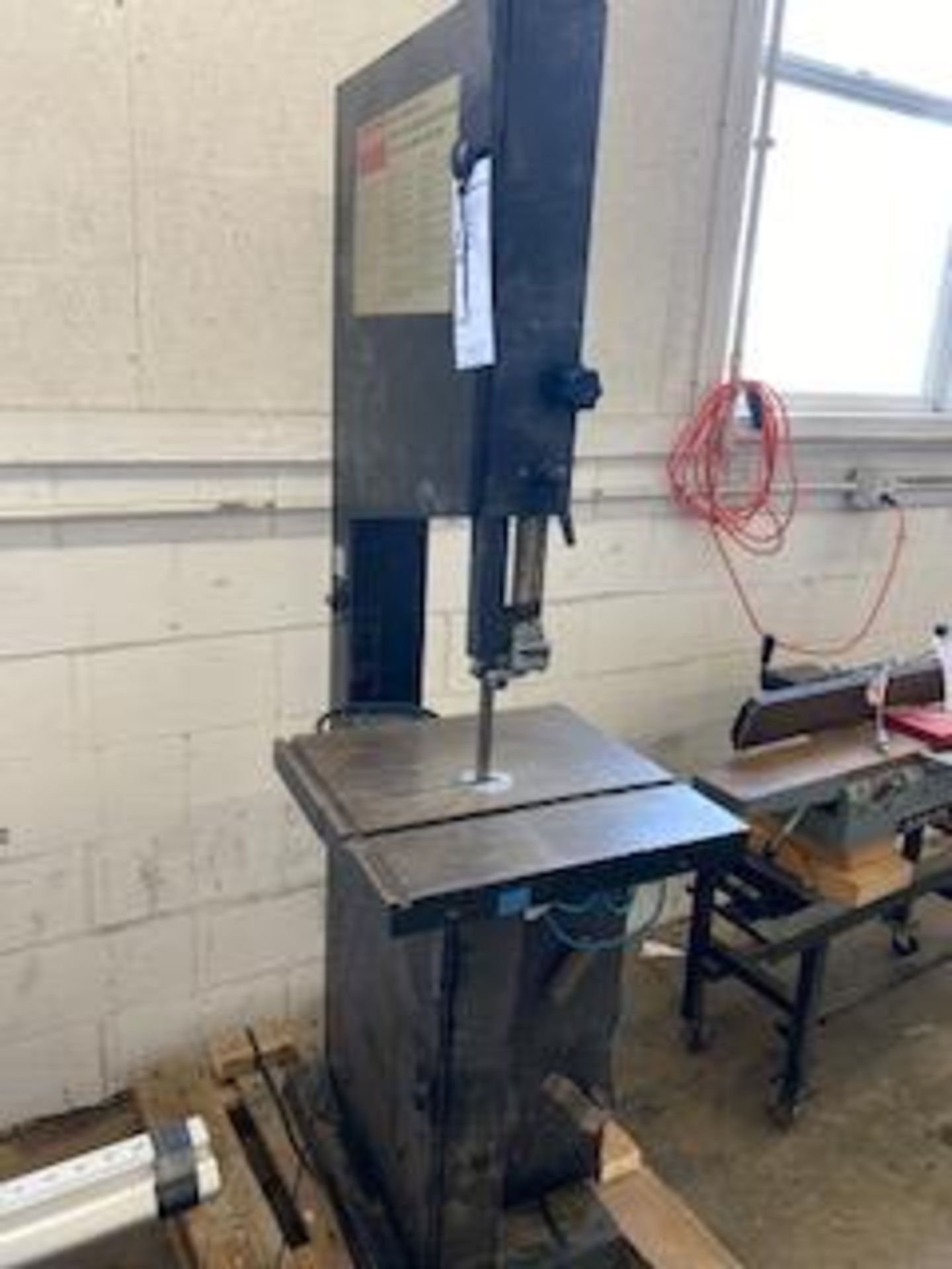 DAYTON 18" BANDSAW