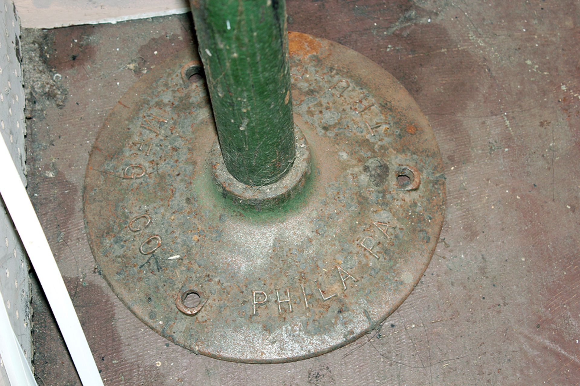 Landis pedestal lath - Image 2 of 2