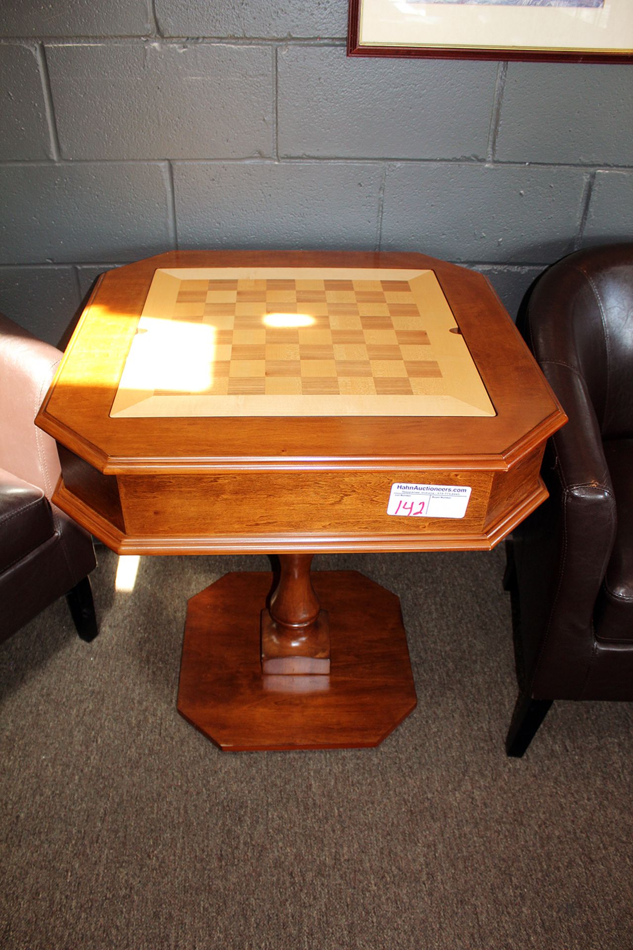 Super nice Cherry Checkers/Backgammon pedestal table