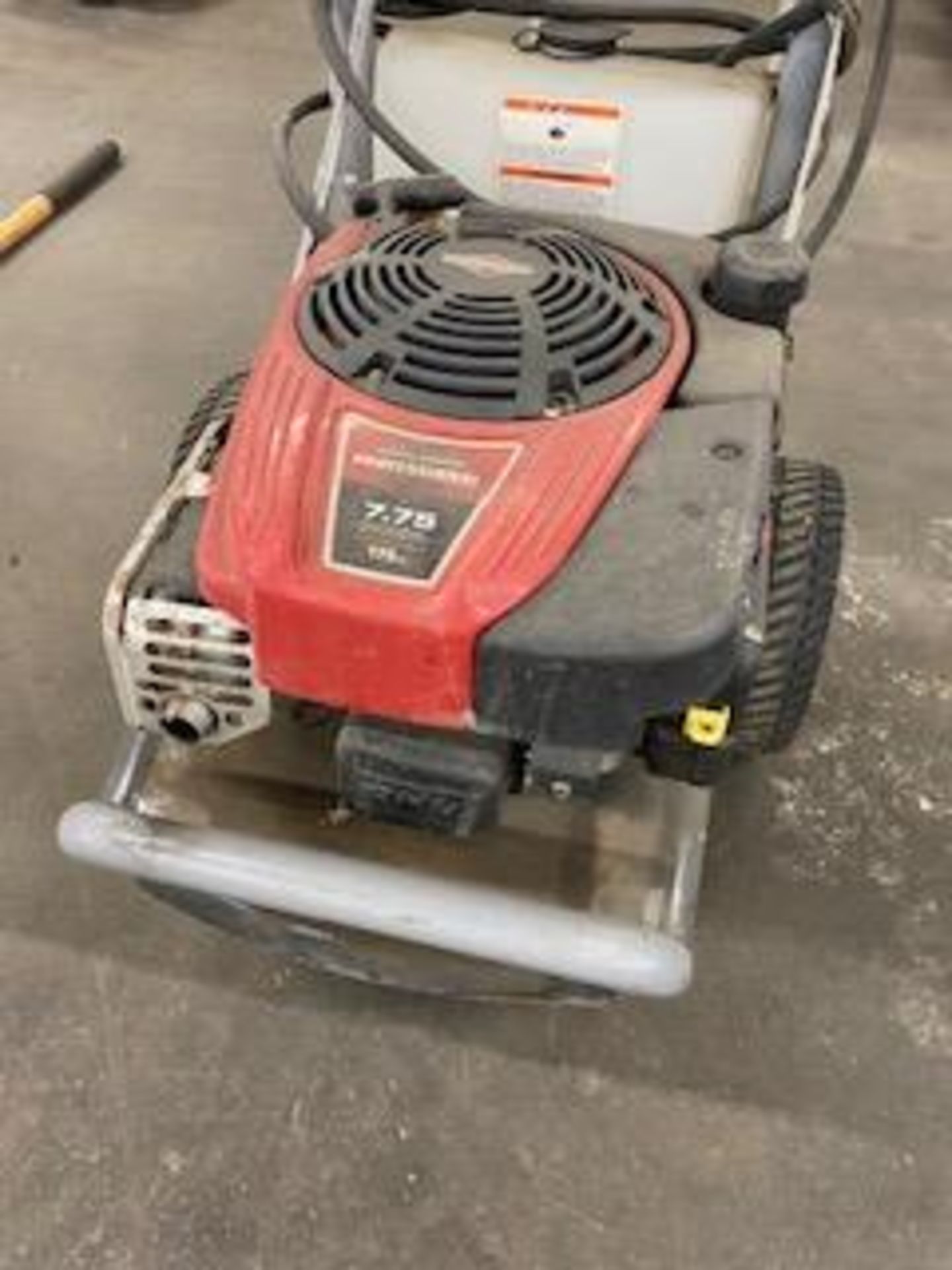 BRIGGS AND STRATTON POWER WASHER - Image 3 of 3