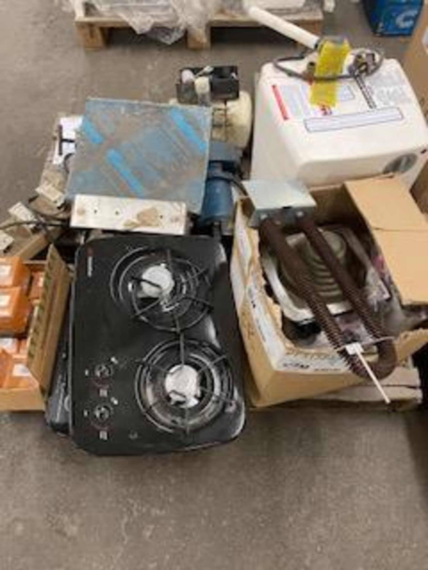 HOT PLATES, PORTABLE HEATER AND OTHER MISC. ITEMS - Image 2 of 2