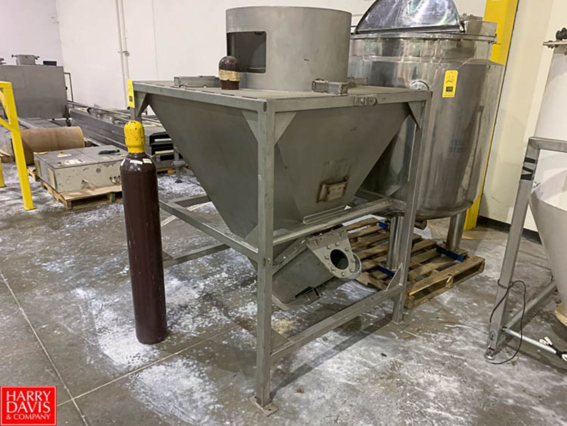 S/S Cone-Bottom Dump Hopper, 48" x 48" x 48" Rigging: $500