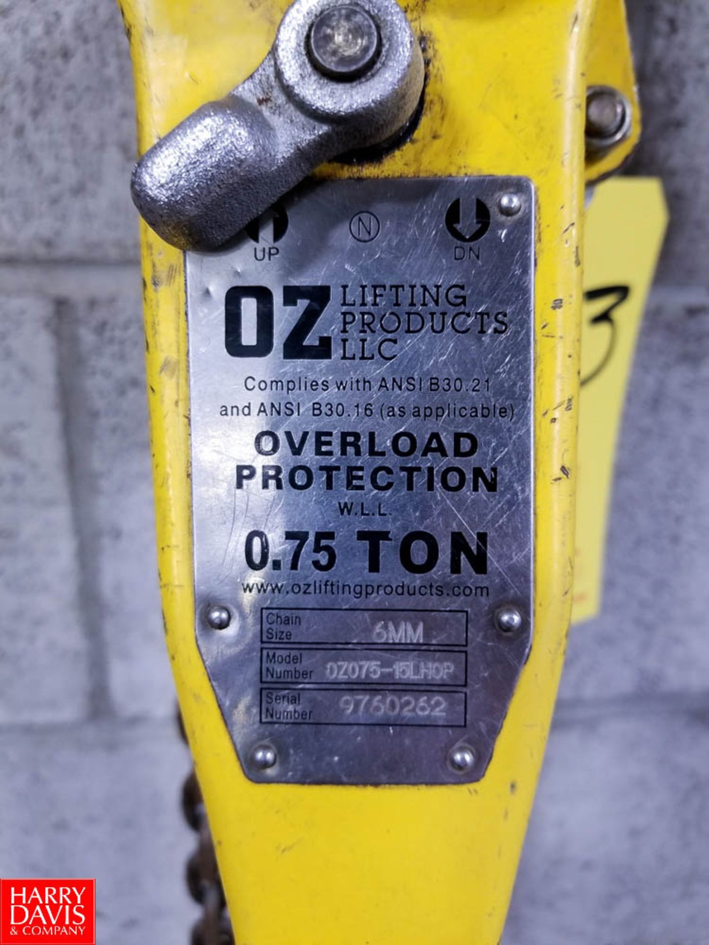 OZ Lifting Products 0.75-Ton Capacity Manual Lever Hoist Model OZ075-15LHOP - Rigging Fee: $25 - Image 2 of 2