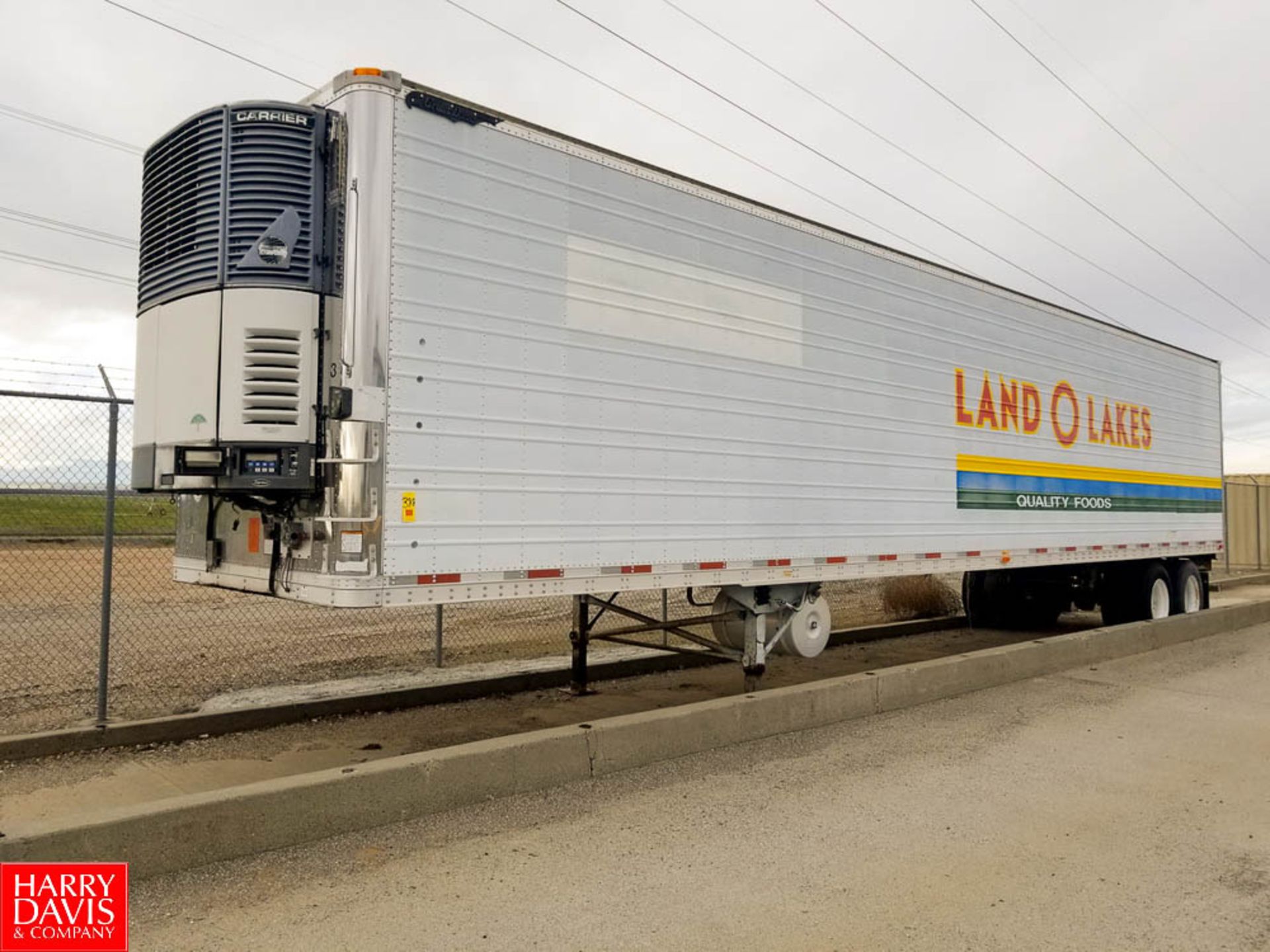 1996 Great Dane 48' Refrigerated Semi Trailer Model 7811TZ-148 65000 LB. GVWR Dual Axle with Carrier