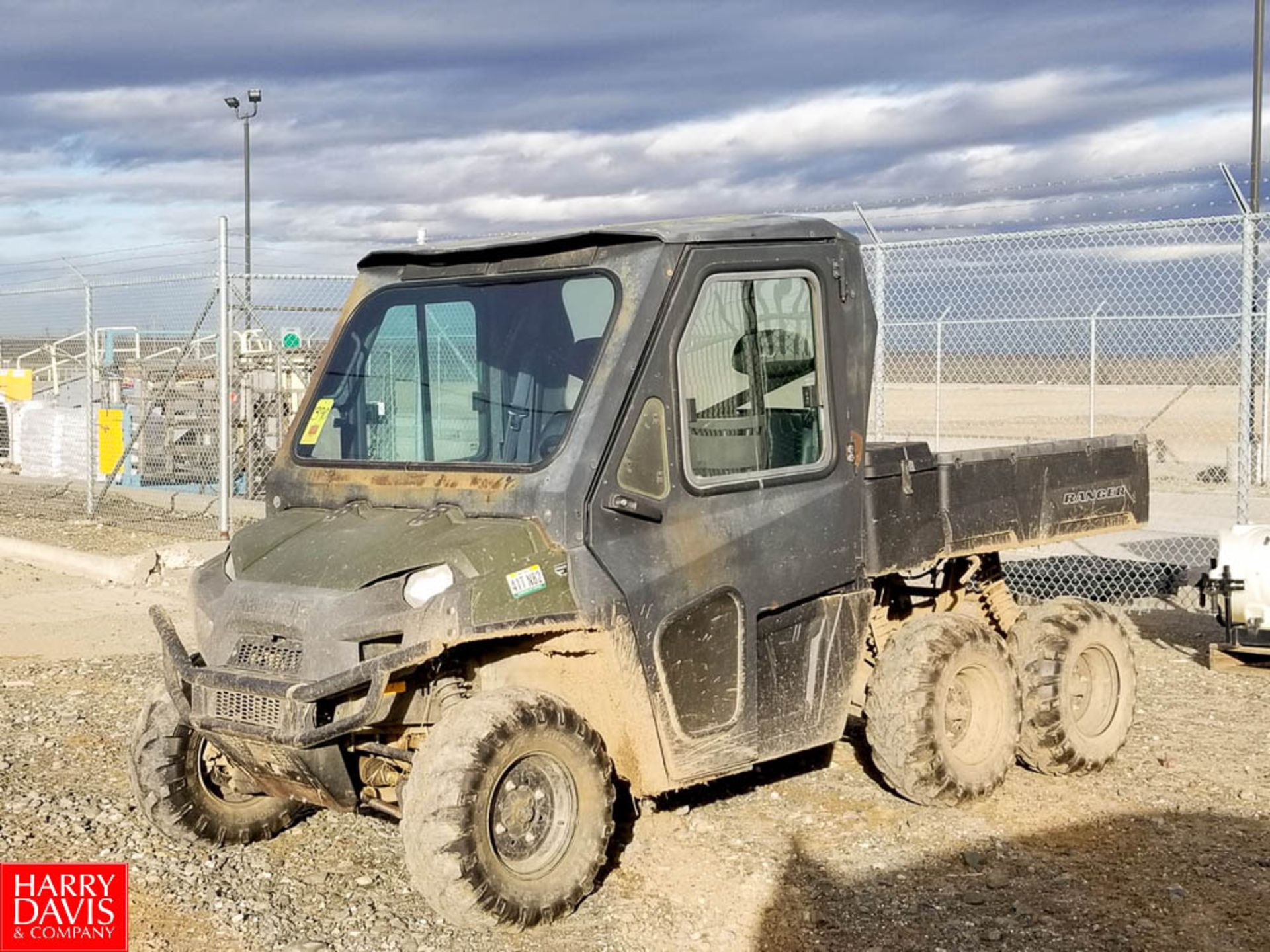 2015 Polaris 6X6 ATV Model Ranger Enclosed Cab Gas Engine 932 Miles VIN 4XARAA767FT122132 -