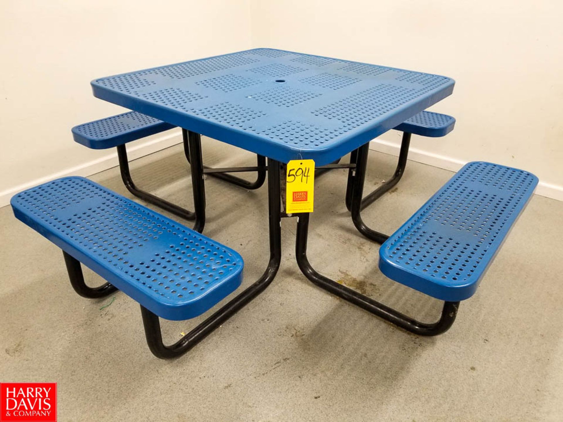 4-Bench Picnic Table - Rigging Fee: $75