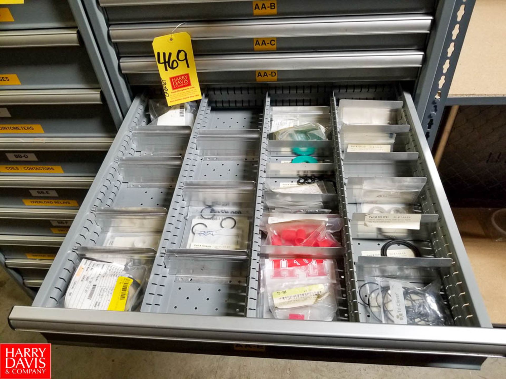 Lista 11-Drawer Heavy Duty Parts Cabinet with Contents of Tri-Clover Gaskets Valve Plugs Pump - Image 3 of 8