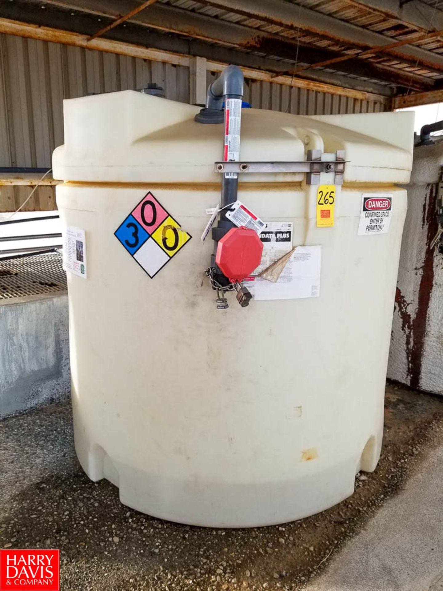 Poly Processing 1000 Gallon Poly CIP Acid Sanitizer Tank - Rigging Fee: $1000