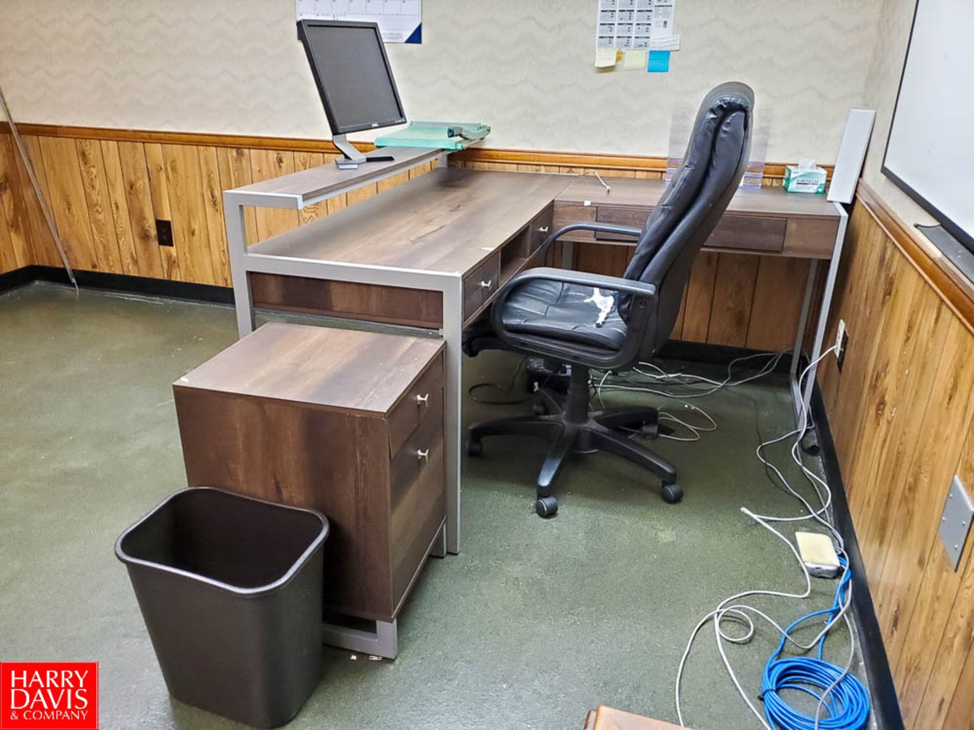 Wood L-Shaped Desk; (1) Wood Hutch; (1) Small Wood Table; (1) Leather Style Computer Chair Rigging - Image 5 of 5