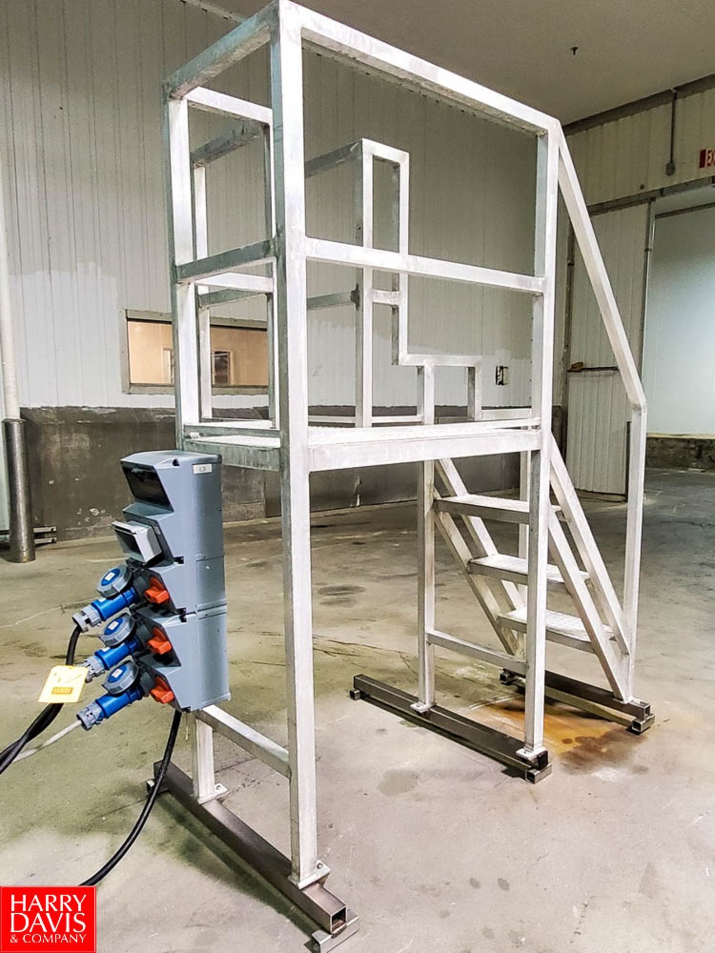 Aluminum 3-Step Platform Rigging Fee: $ 150