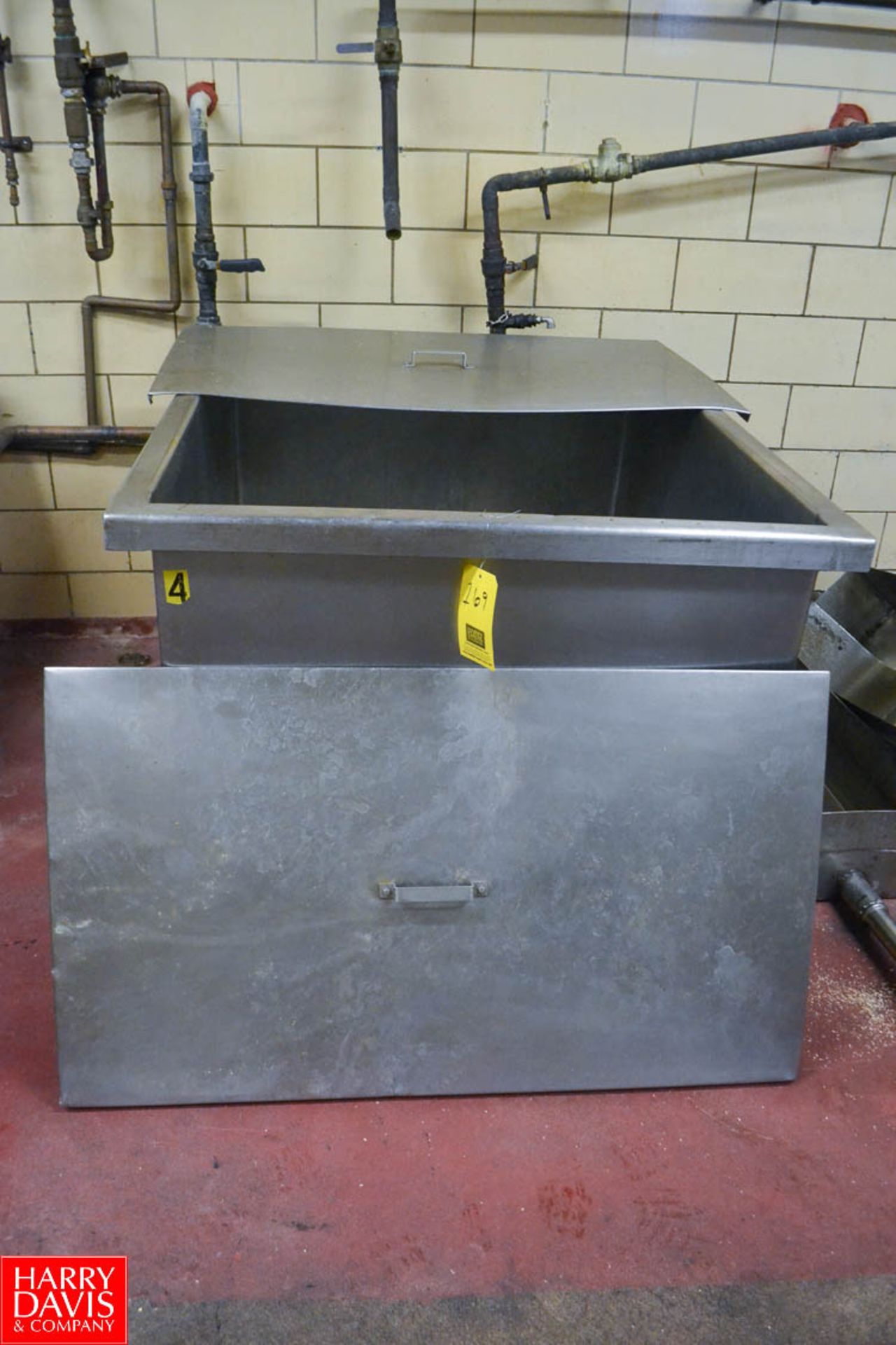 240 Gallon S/S Rectangular Cook Tank with Steam Injector and (2) Piece Cover