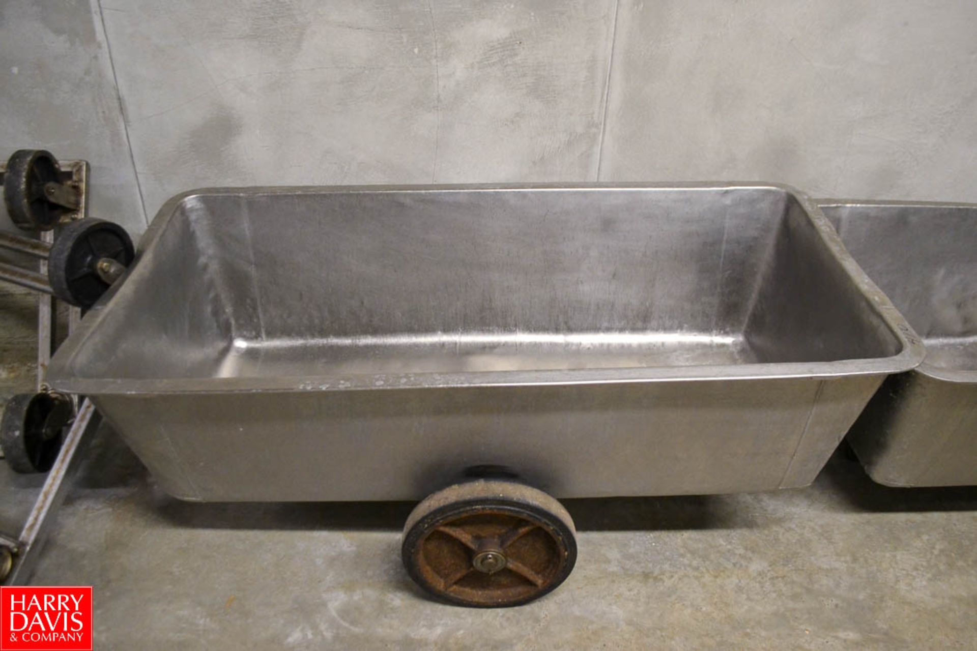 S/S Meat Tub On Casters with Bottom Corner Drain - Image 2 of 2