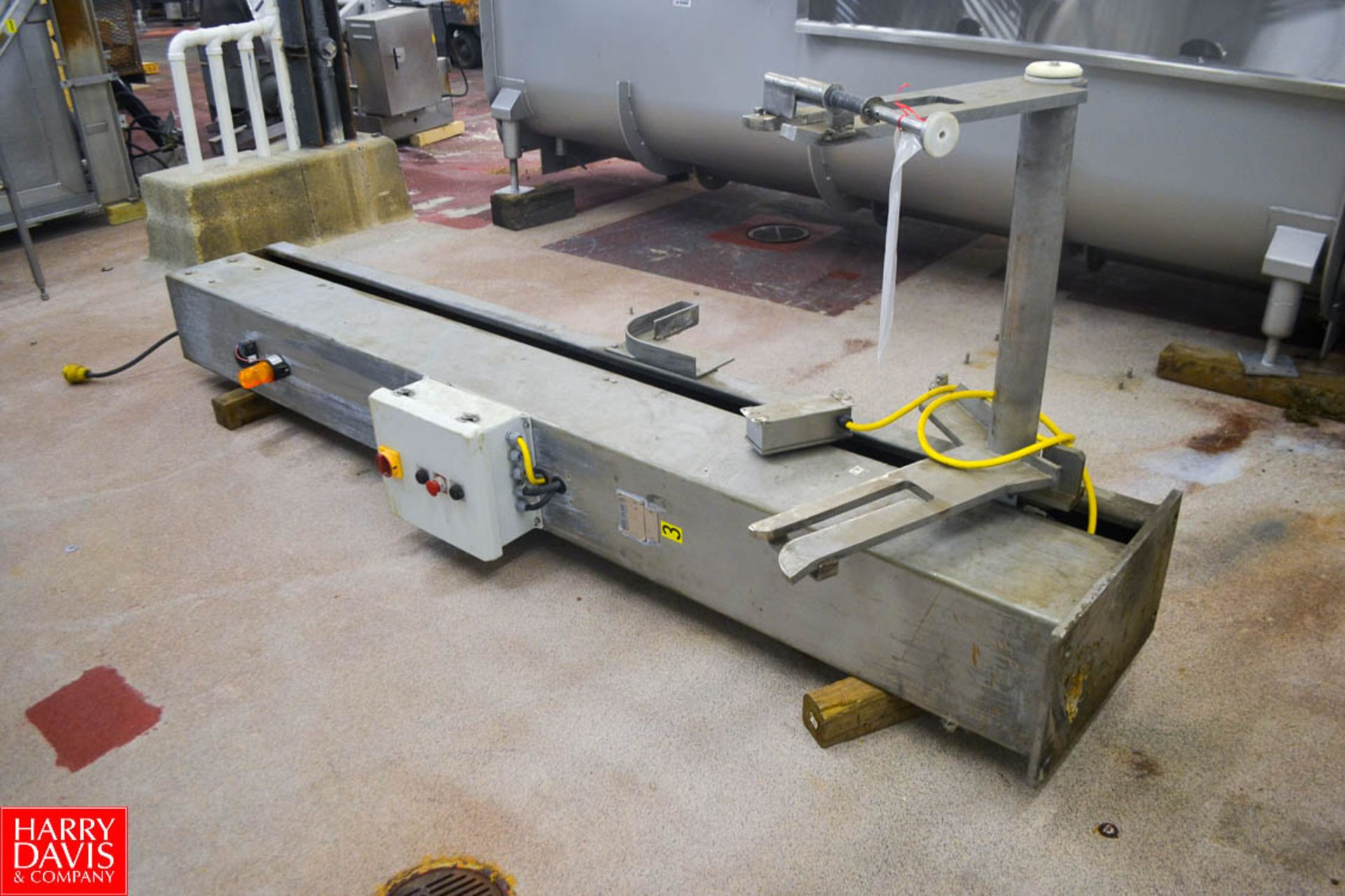 Bridge Machine Company Model LL-96 S/S Electric Column Lift 10'H Rigging Fee: $500