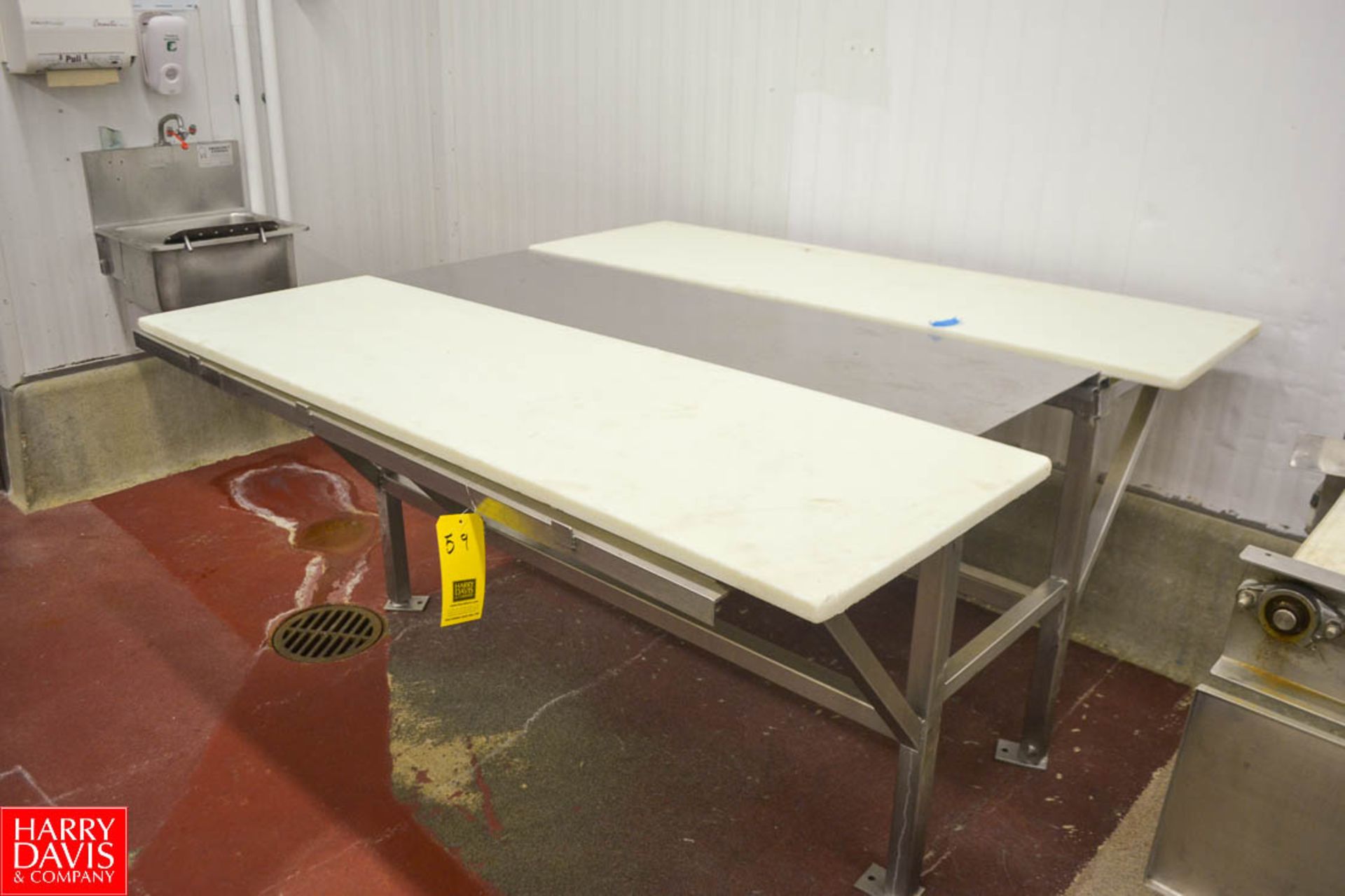 S/S Table with Nylon Top