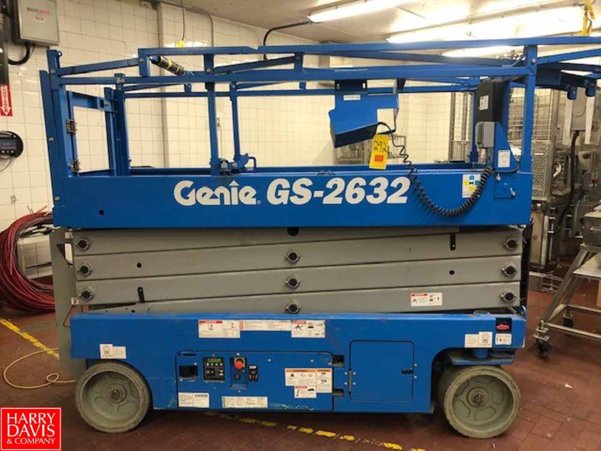 2015 Genie Slab Scissor Lift Model GS-2632 : SN GS3216P-142903 - Image 2 of 3