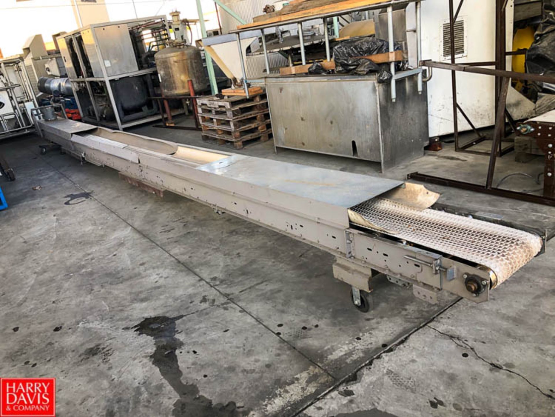 32' Length Concave Feed Conveyor, 14" Width, with Conveyor Drive **SUBJECT TO BULK BIDDING** - Image 2 of 3