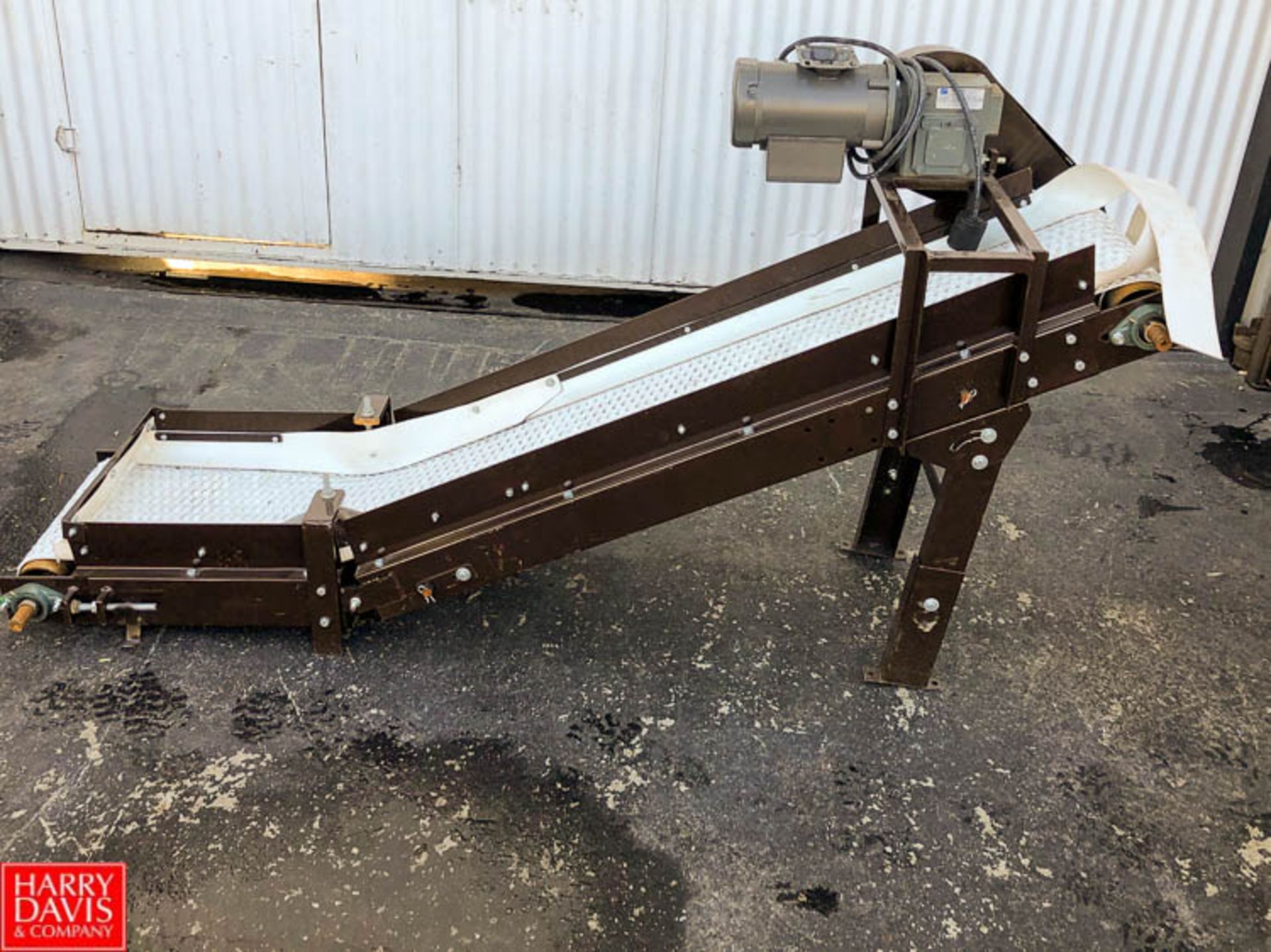 7' Length Incline Conveyor, 14" Width, with Conveyor Drive