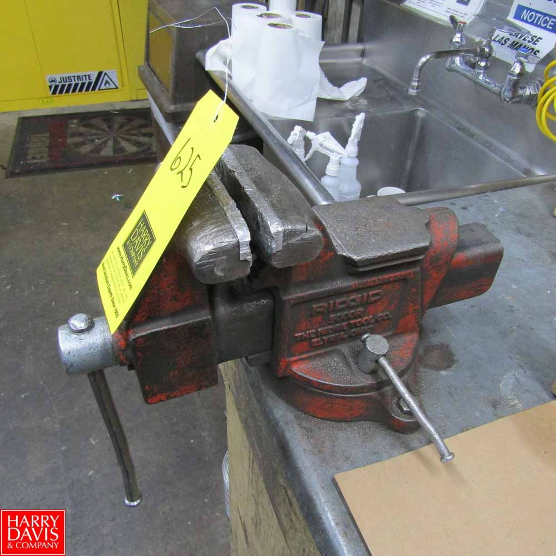 Rigid 4" Bench Vise Model 5000P Rigging Fee: 50