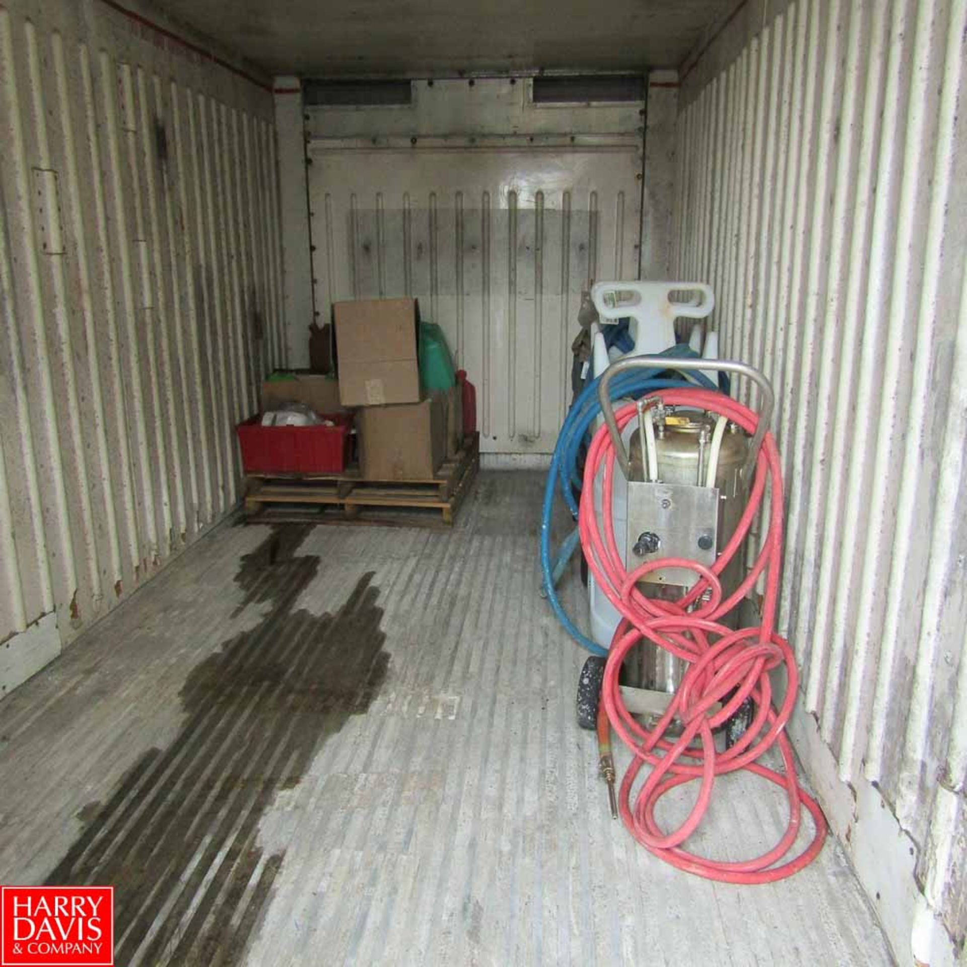 27' Shipping Container with Contents Including: Assorted Cleaning Supplies Rigging Fee: 1000 - Image 2 of 2