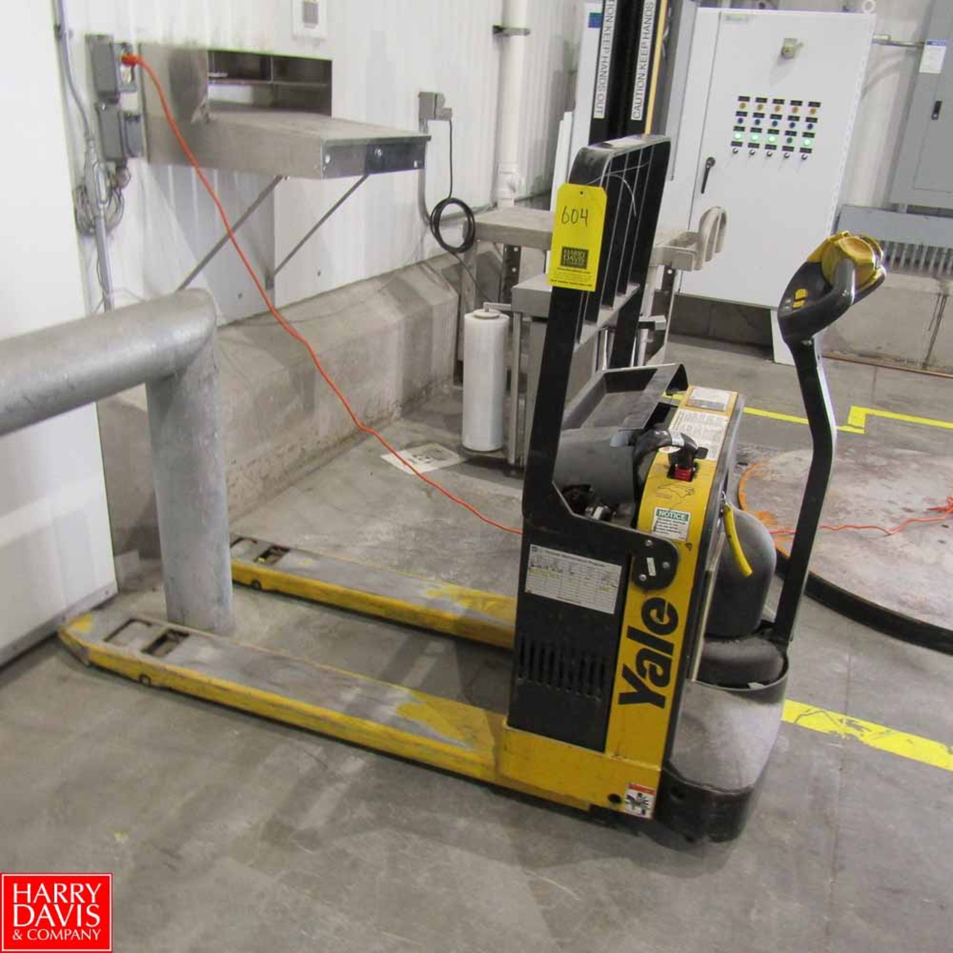 Yale 4,000 LB Capacity Electric Pallet Jack Model MPB040-EN24T2748 : SN B827N65611N Rigging Fee: