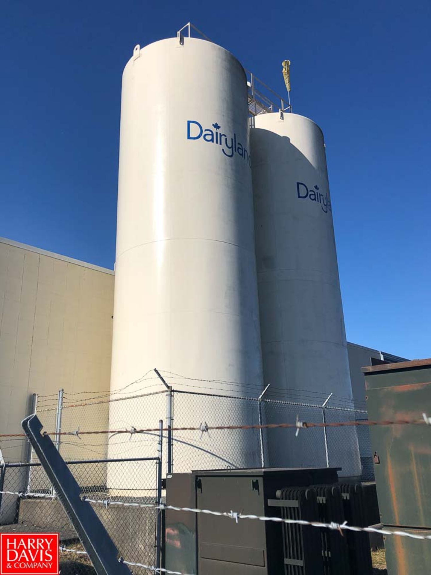 DCI 30,000 Gallon (113,500 Liters) S/S Jacketed Silo S/N 82-D-28083-B, with Horizontal Agitation And