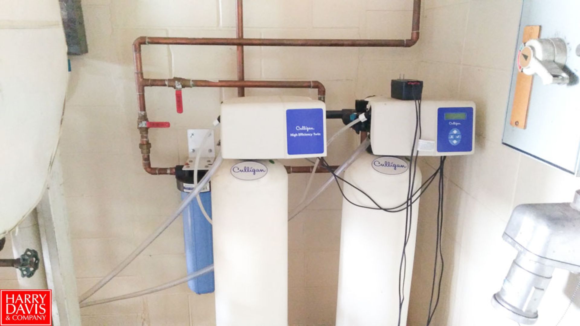 Cleaver Brooks 100 HP Natural Gas Boiler with Boiler Feed System and Culligan Water Softener - Image 4 of 5