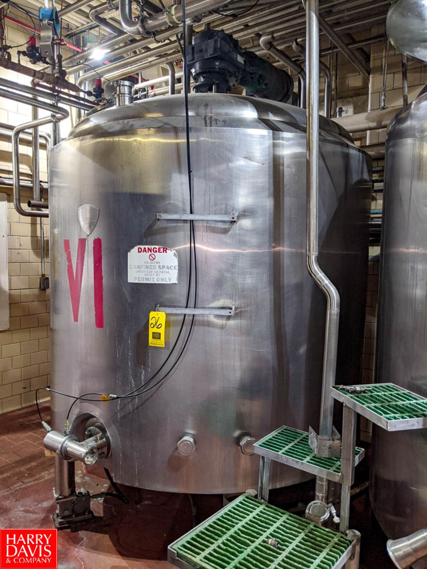 Crepaco 1,000 Gallon S/S Multi-Processor Tank with Vertical Agitation & Load Cells SN: 1000-9318 - Image 2 of 4