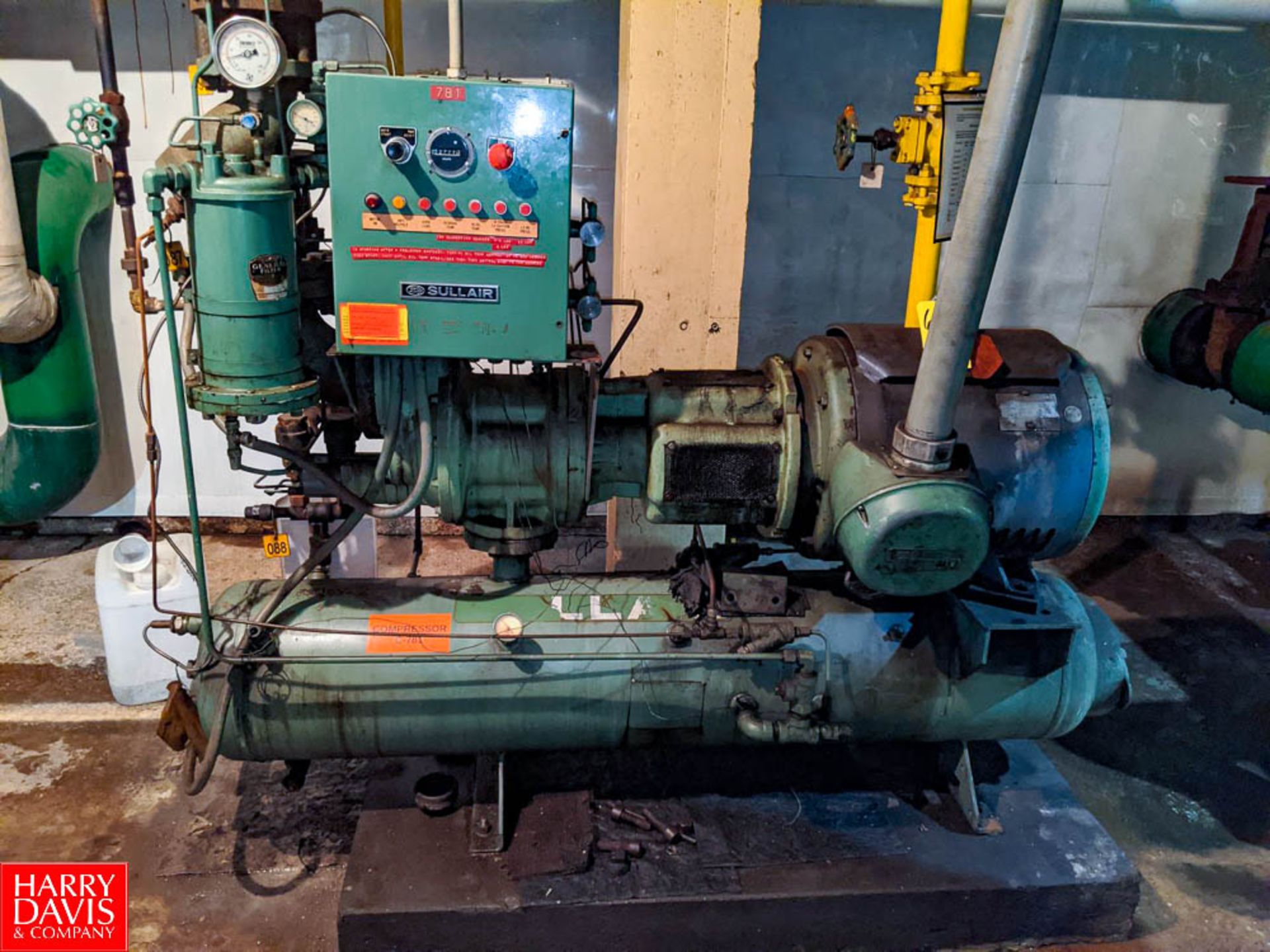 Sullair 100 HP Ammonia Compressor Model: CB12LA717-37 SN: 43452 IGH 300 PSIG Max Pressure, 2,711