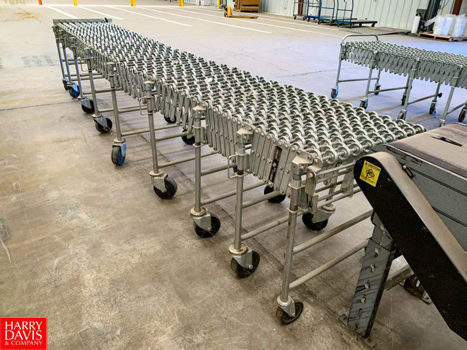 Nesta Flex 375 Portable Expandable Skate Conveyor