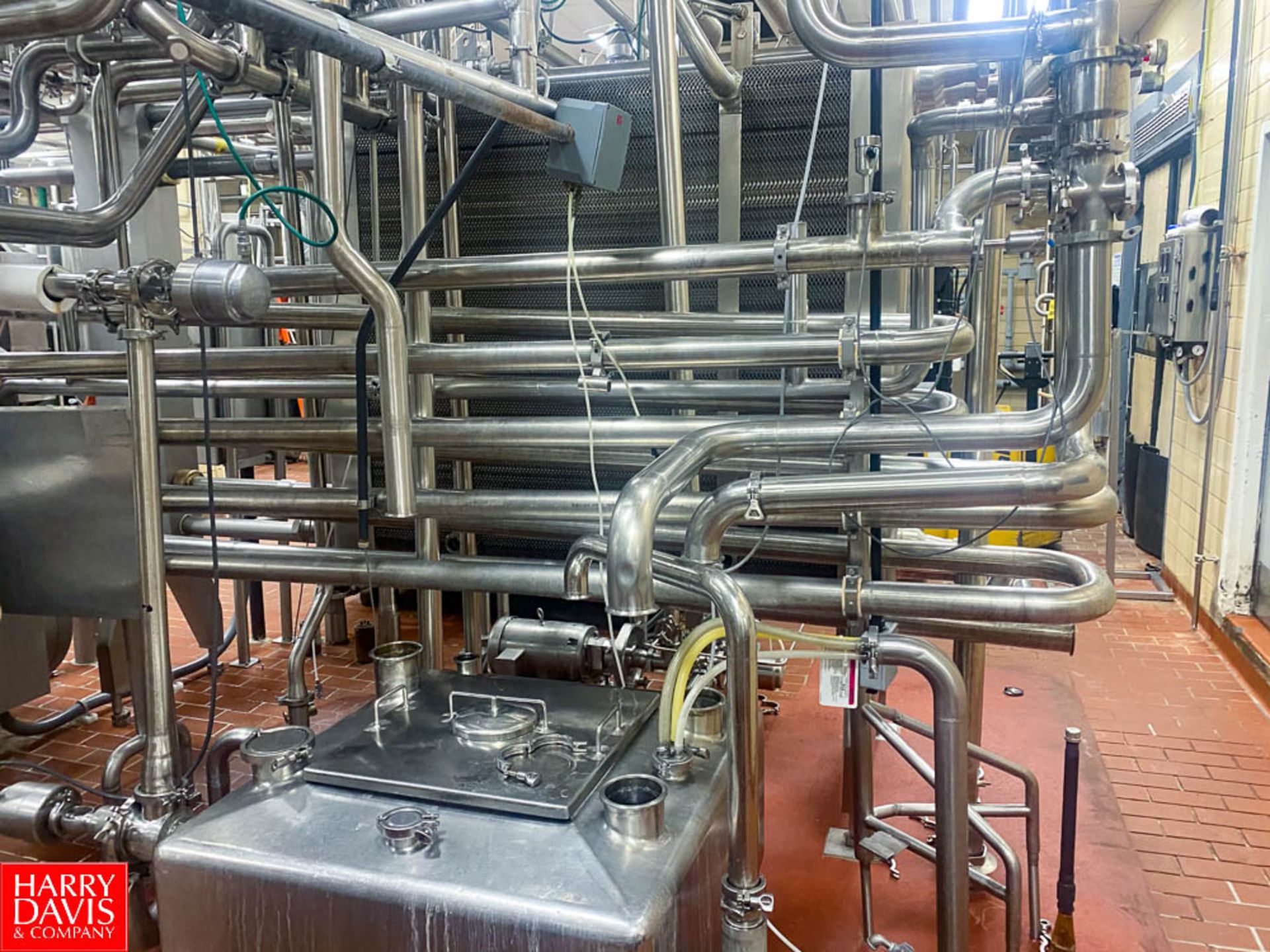 6,000 GPH Pasteurizer with APV R51 S/S Frame Plate Heat Exchanger WITH AGC PRO-5 PLATES - Image 9 of 15