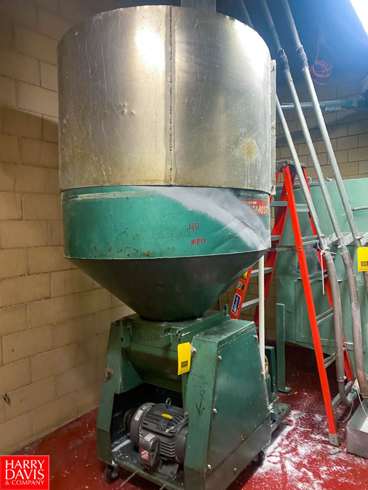 Foremost Grinder Model: HD6 SN: 21248 - Rigging Fee: $ 800