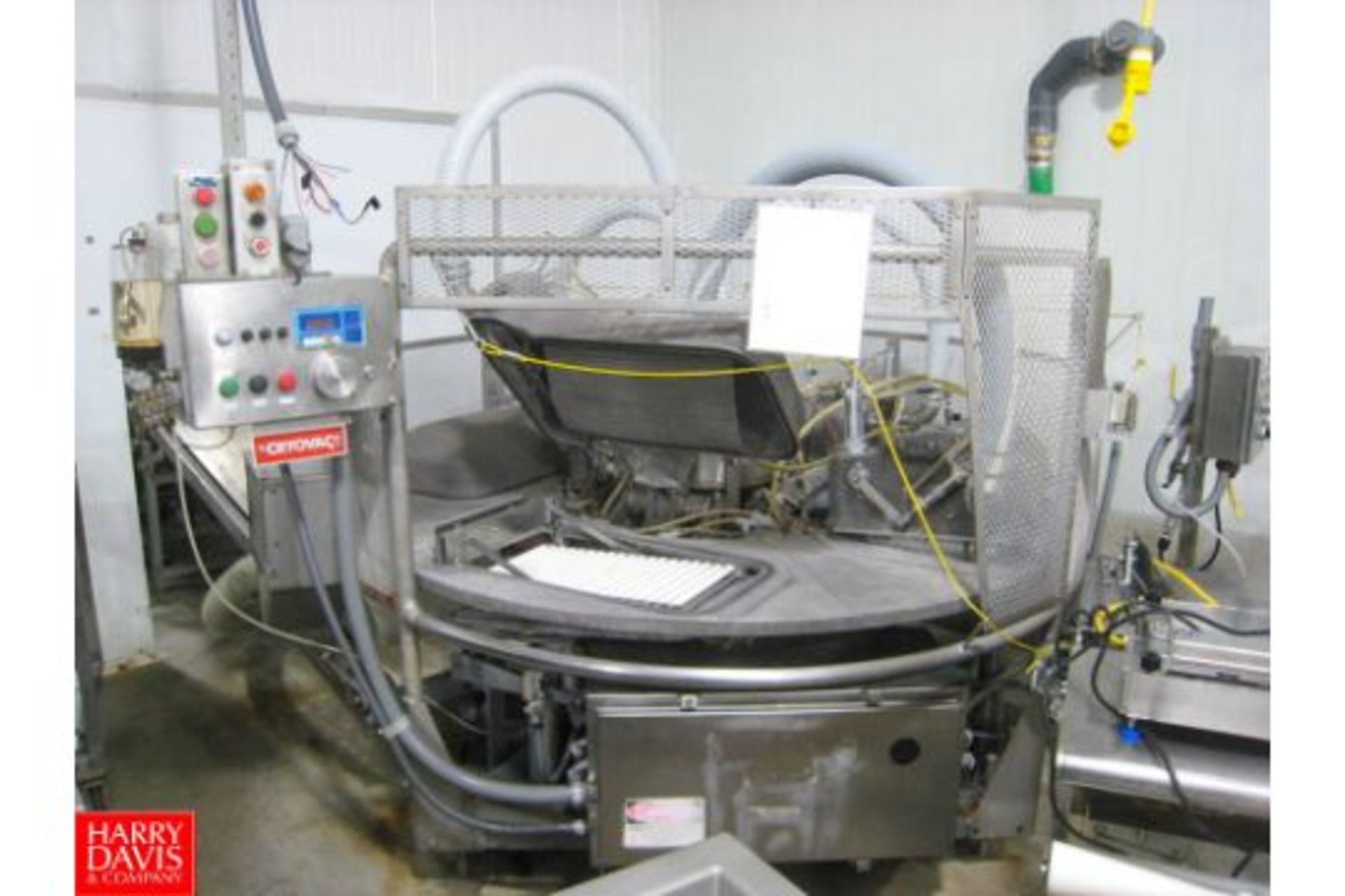 Cryovac Old River 4 Head Rotary Vacuum Packager Model 8610 Rigging Fee: 2,500 Located in Burlingame,