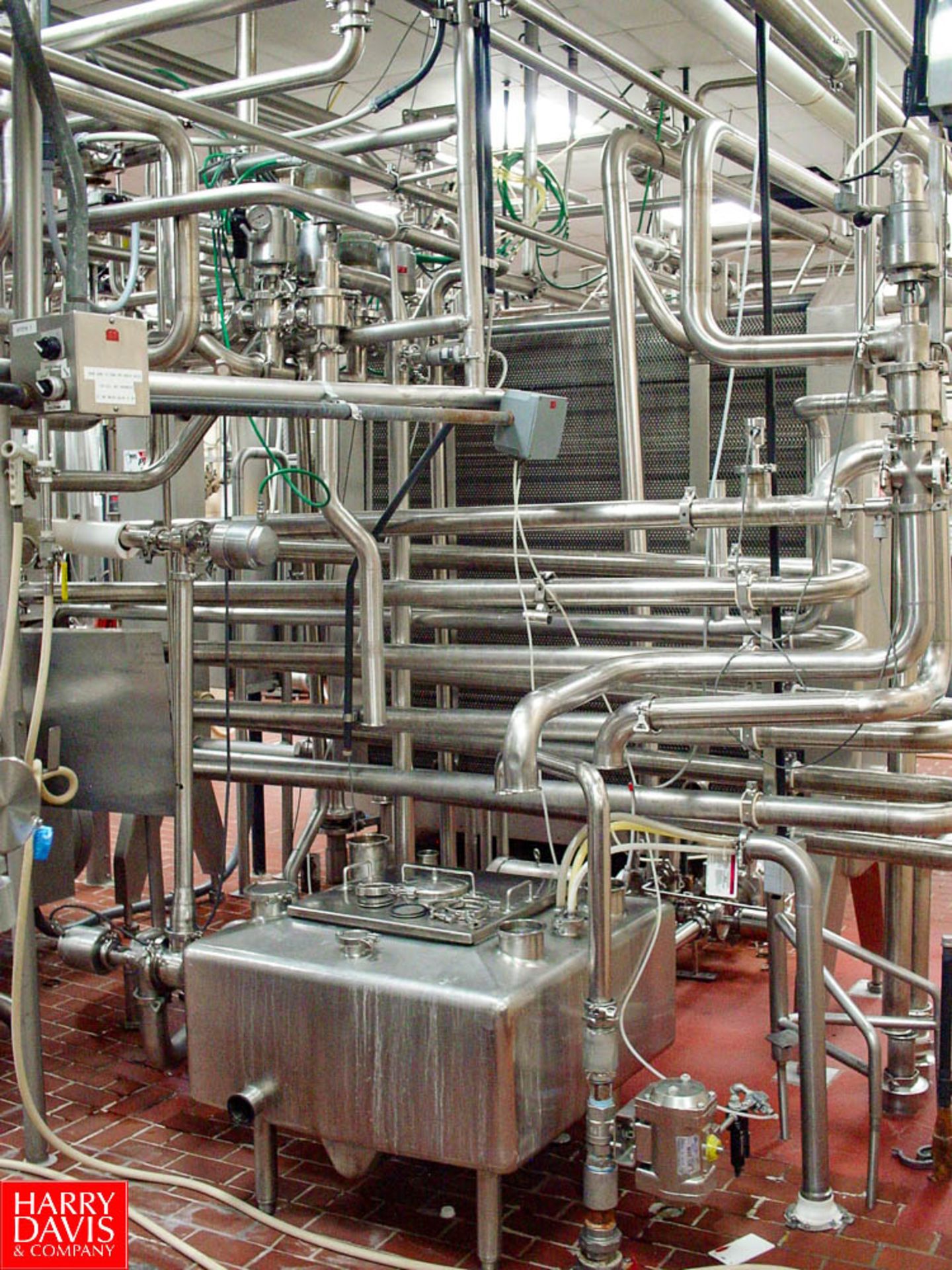 6,000 GPH Pasteurizer with APV R51 S/S Frame Plate Heat Exchanger WITH AGC PRO-5 PLATES - Image 10 of 15