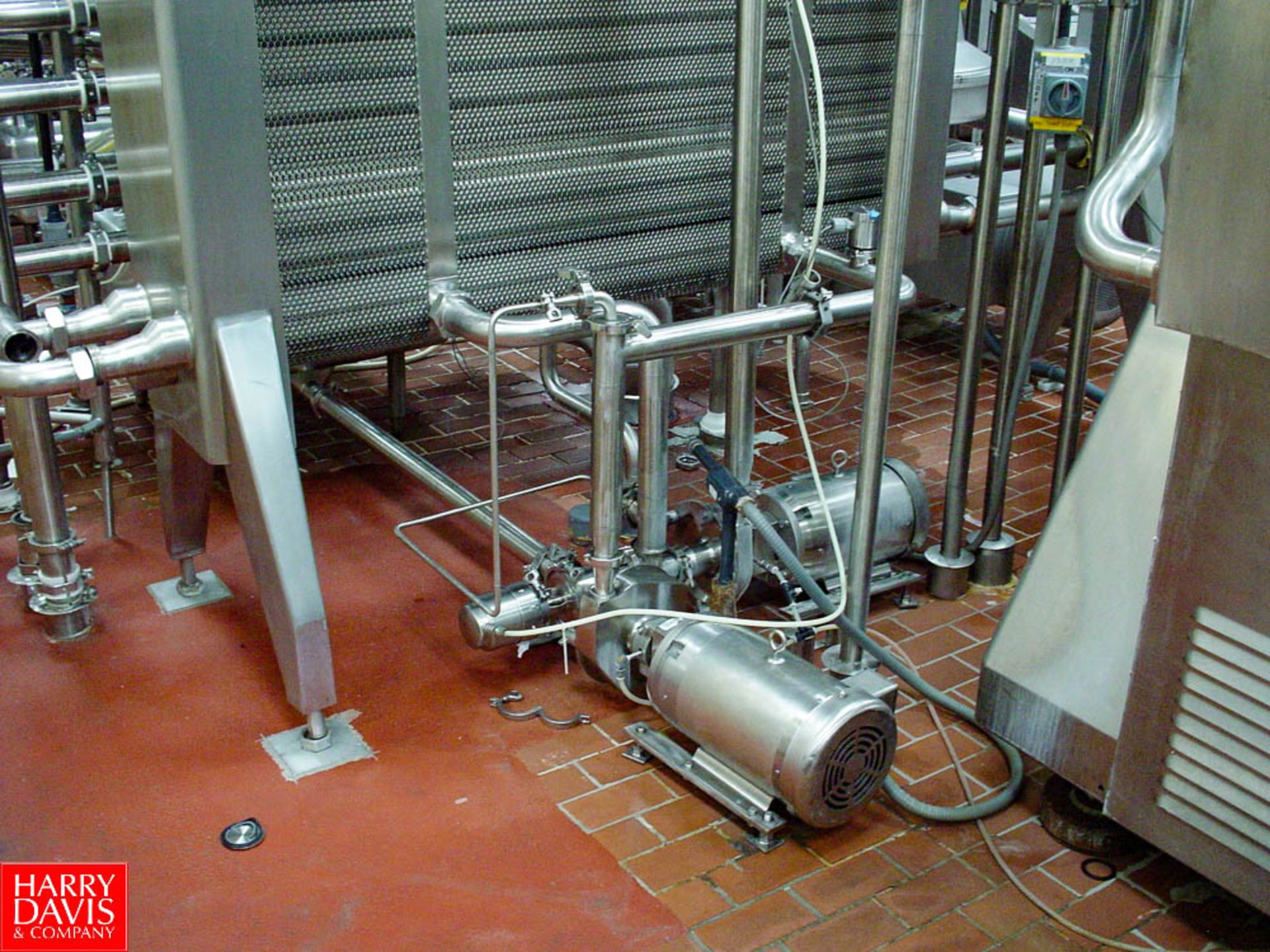 6,000 GPH Pasteurizer with APV R51 S/S Frame Plate Heat Exchanger WITH AGC PRO-5 PLATES - Image 6 of 15
