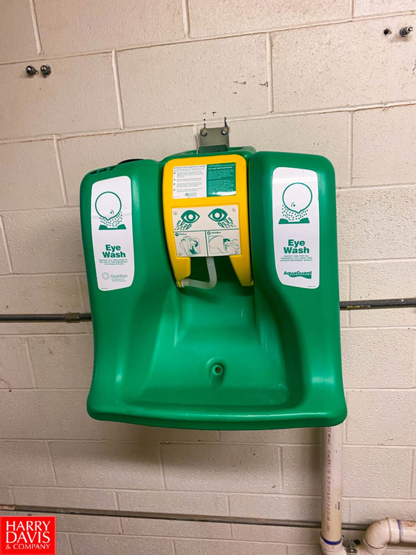 Portable Emergency Eyewash Station - Rigging Fee: $ 75