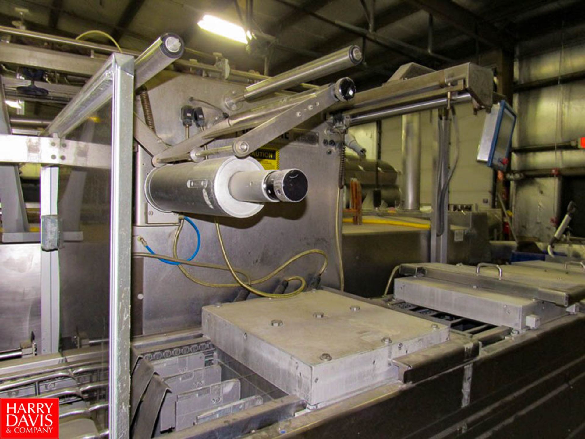 Multivac Mdl. R530 Rollstock Packaging Machine, mfg. 2003, 490mm web width, 525 mm advance, MR625 - Image 10 of 24