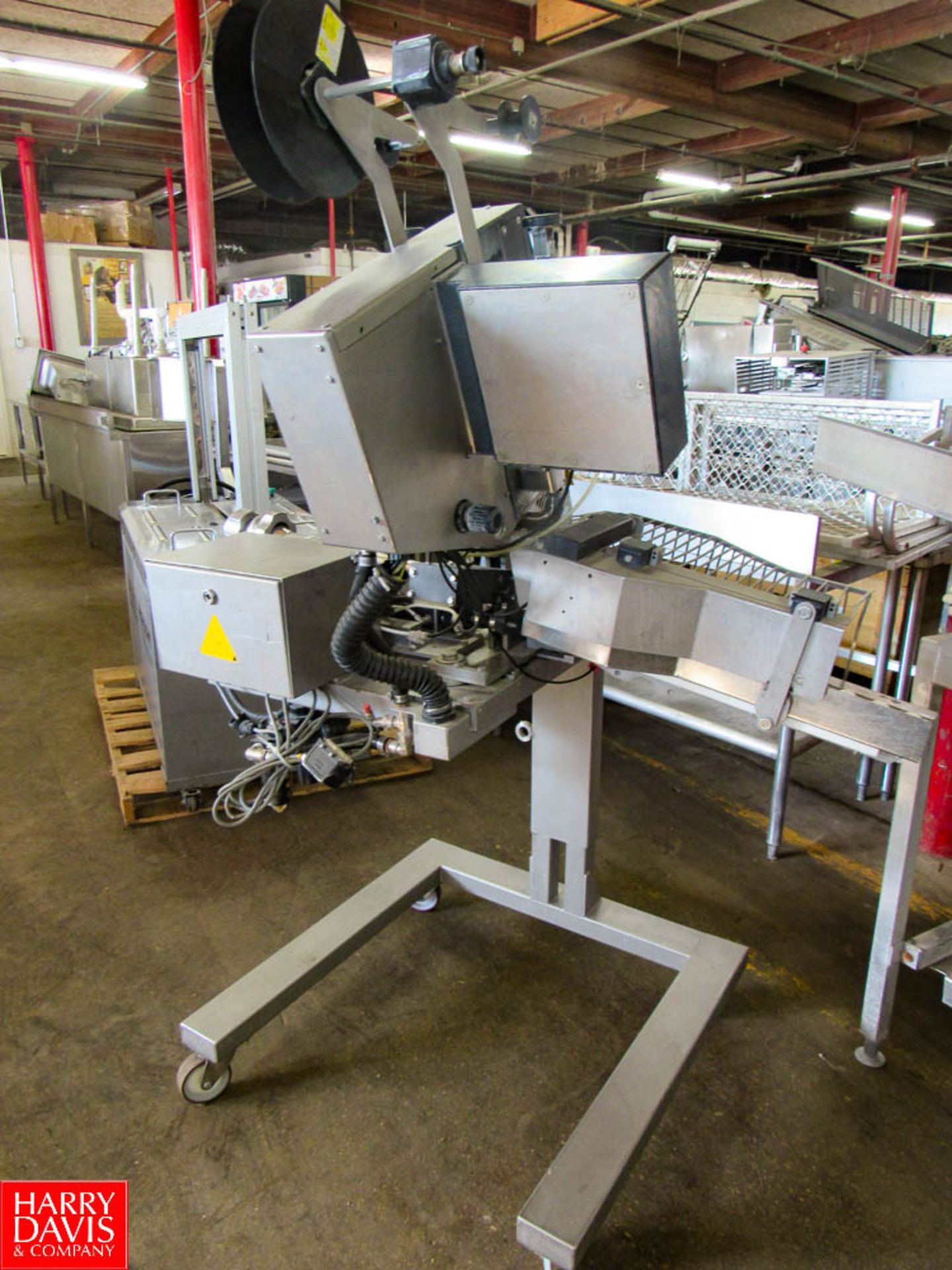 Polyclip Mdl. PDC-A700 Automatic Double Clipper, Touchscreen controls, S/N: 299/08 Rigging Fee: $ - Image 2 of 9