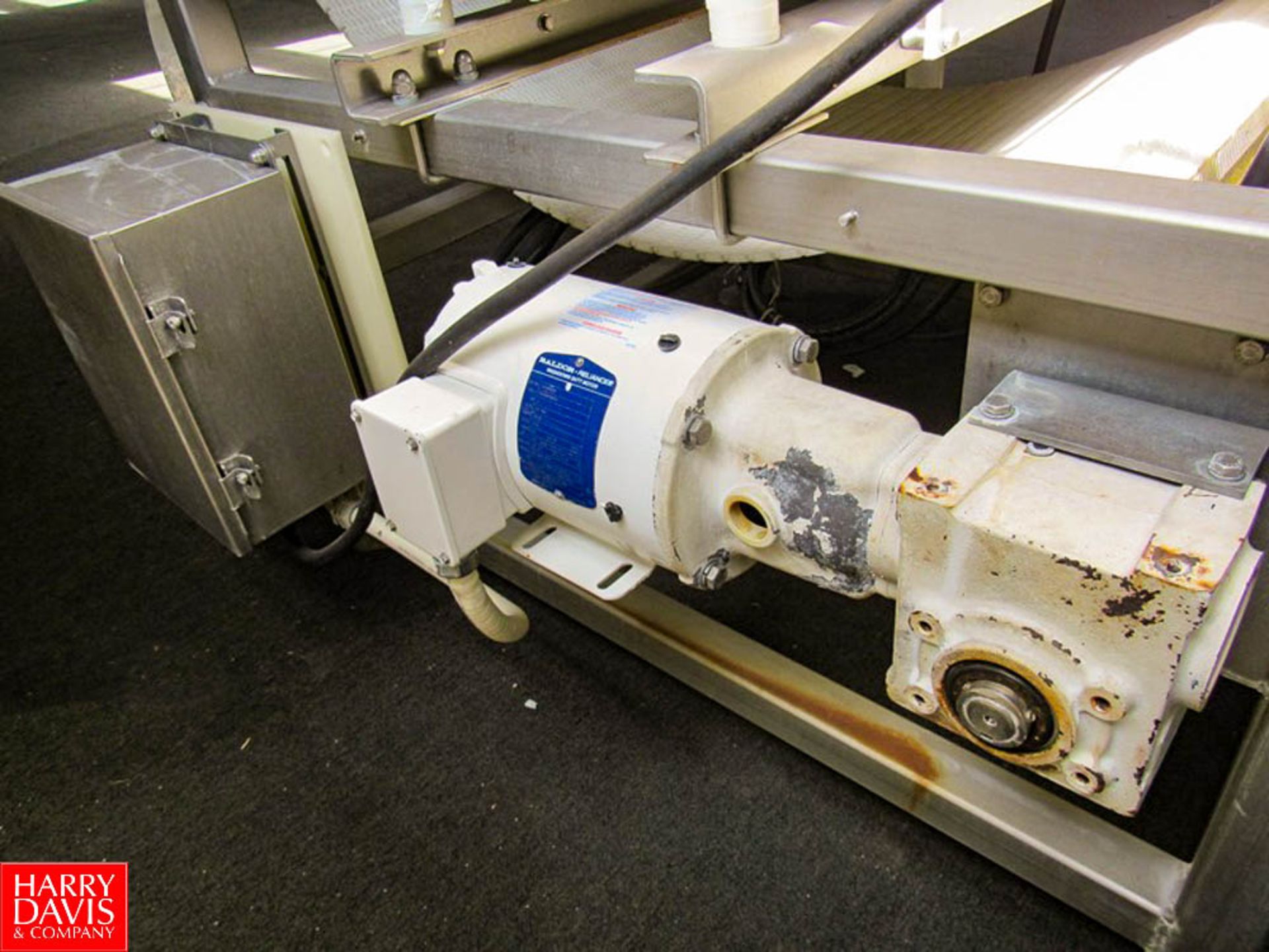 Goring Kerr Metal Detector, 23 3/4" W X 5 3/4" H aperture, 22" W X 54" L plastic belt conveyor, dual - Image 5 of 8