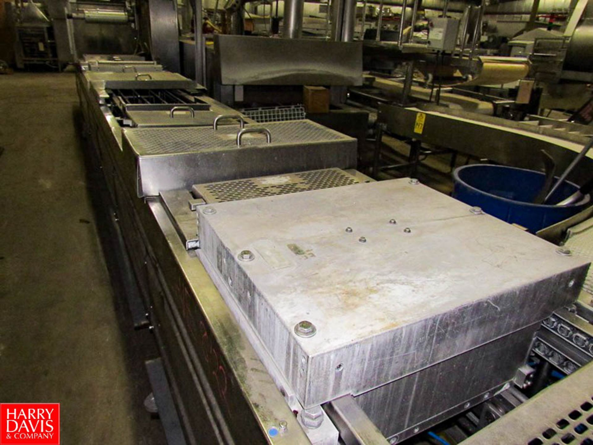 Multivac Mdl. R530 Rollstock Packaging Machine, mfg. 2003, 490mm web width, 525 mm advance, MR625 - Image 2 of 24