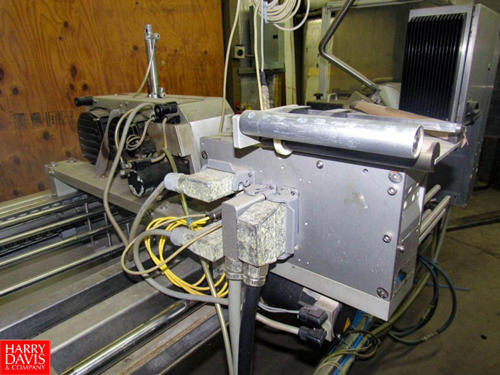 Multivac Mdl. R530 Rollstock Packaging Machine, mfg. 2003, 490mm web width, 525 mm advance, MR625 - Image 17 of 24