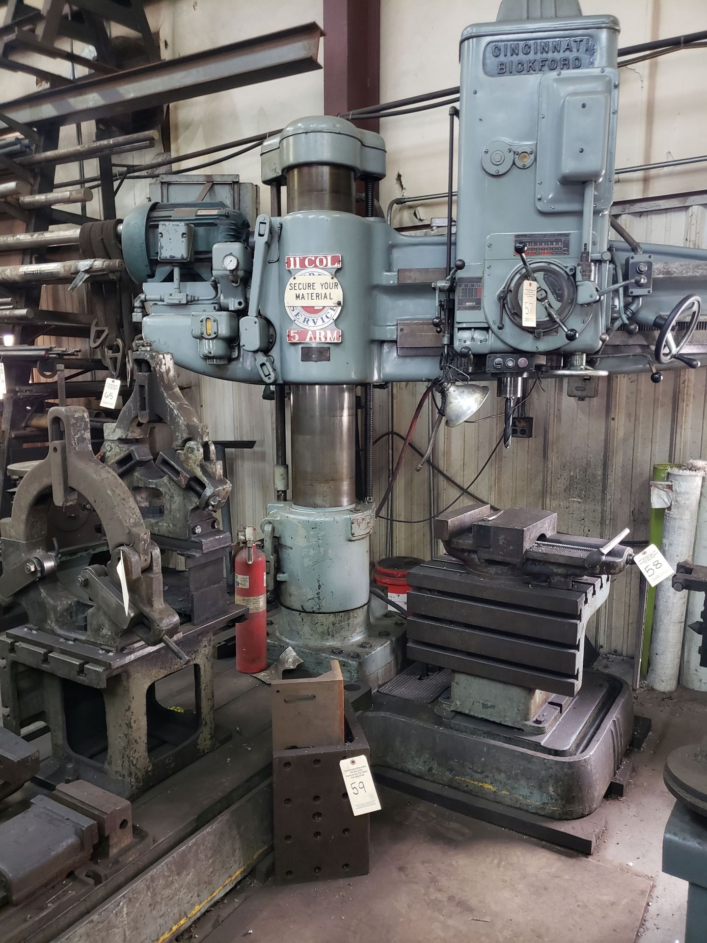 CINCINNATI BICKFORD RADIAL ARM DRILL 11" COLUMN, 5' ARM, SN 2E1094, WITH 18"x24"x13" BOX TABLE,