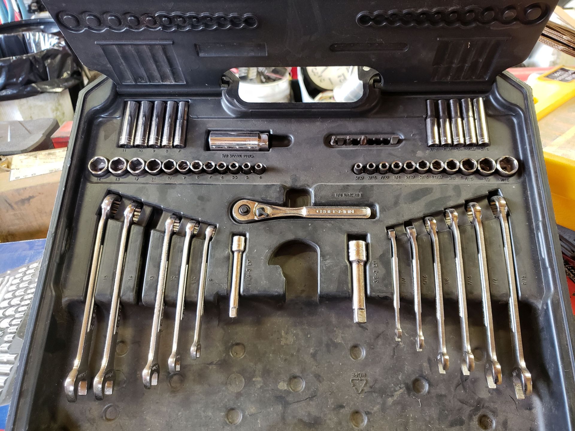 CRAFTSMAN 154 PC MECHANICS TOOL SET - Image 3 of 3