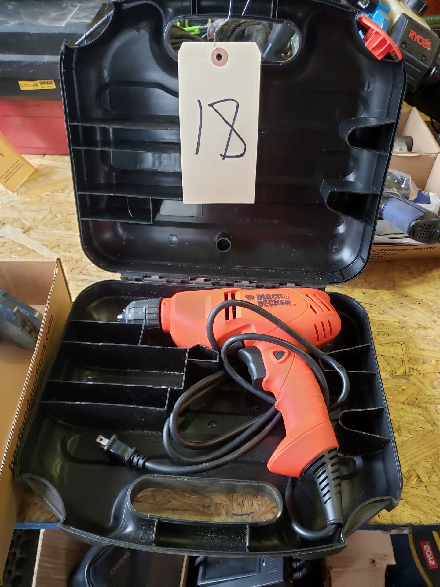 BLACK & DECKER ELECTRIC DRILL