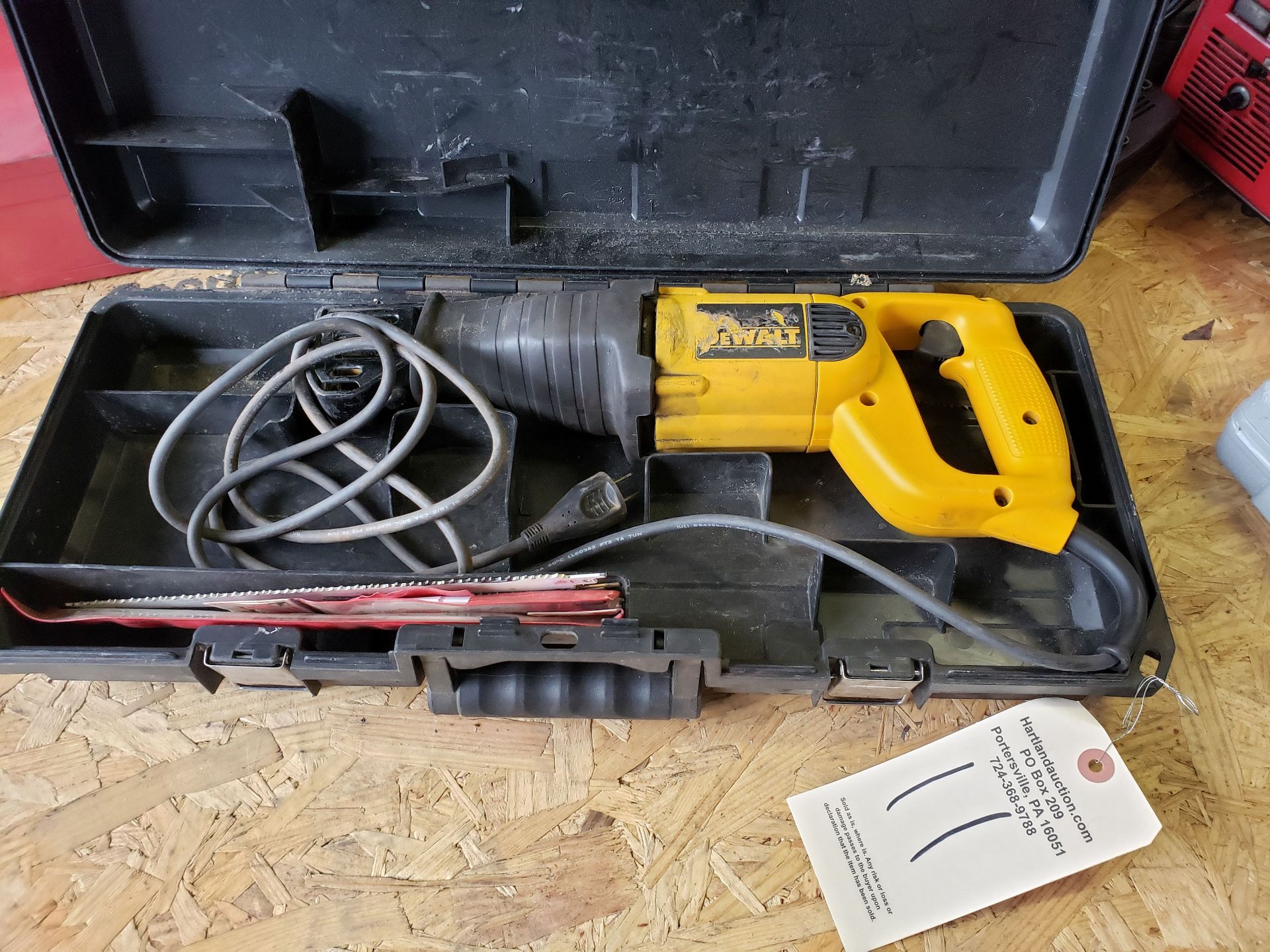 DEWALT RECIPROCATING SAW