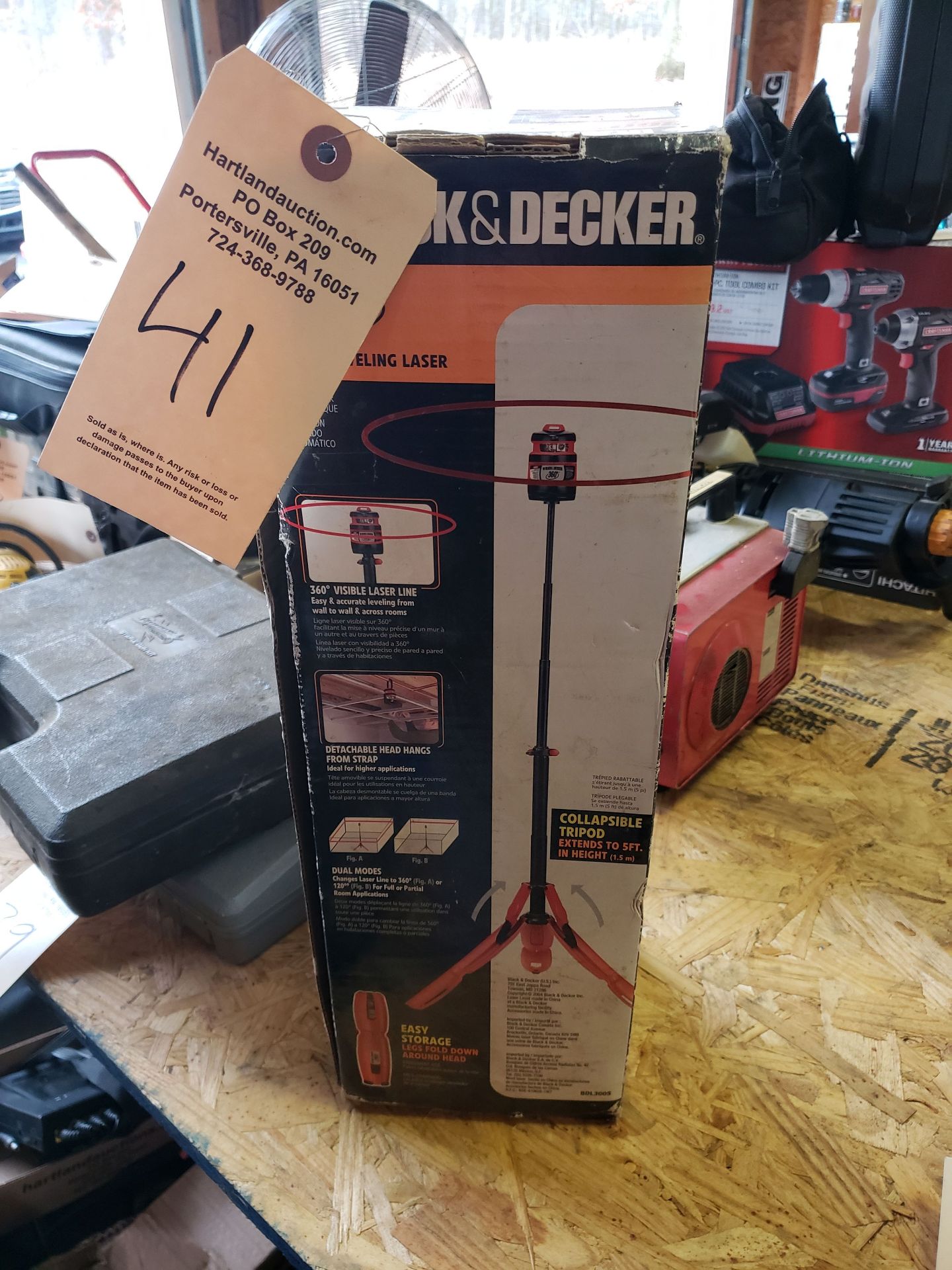 BLACK & DECKER AUTO LEVEL LASER WITH 5' TRIPOD