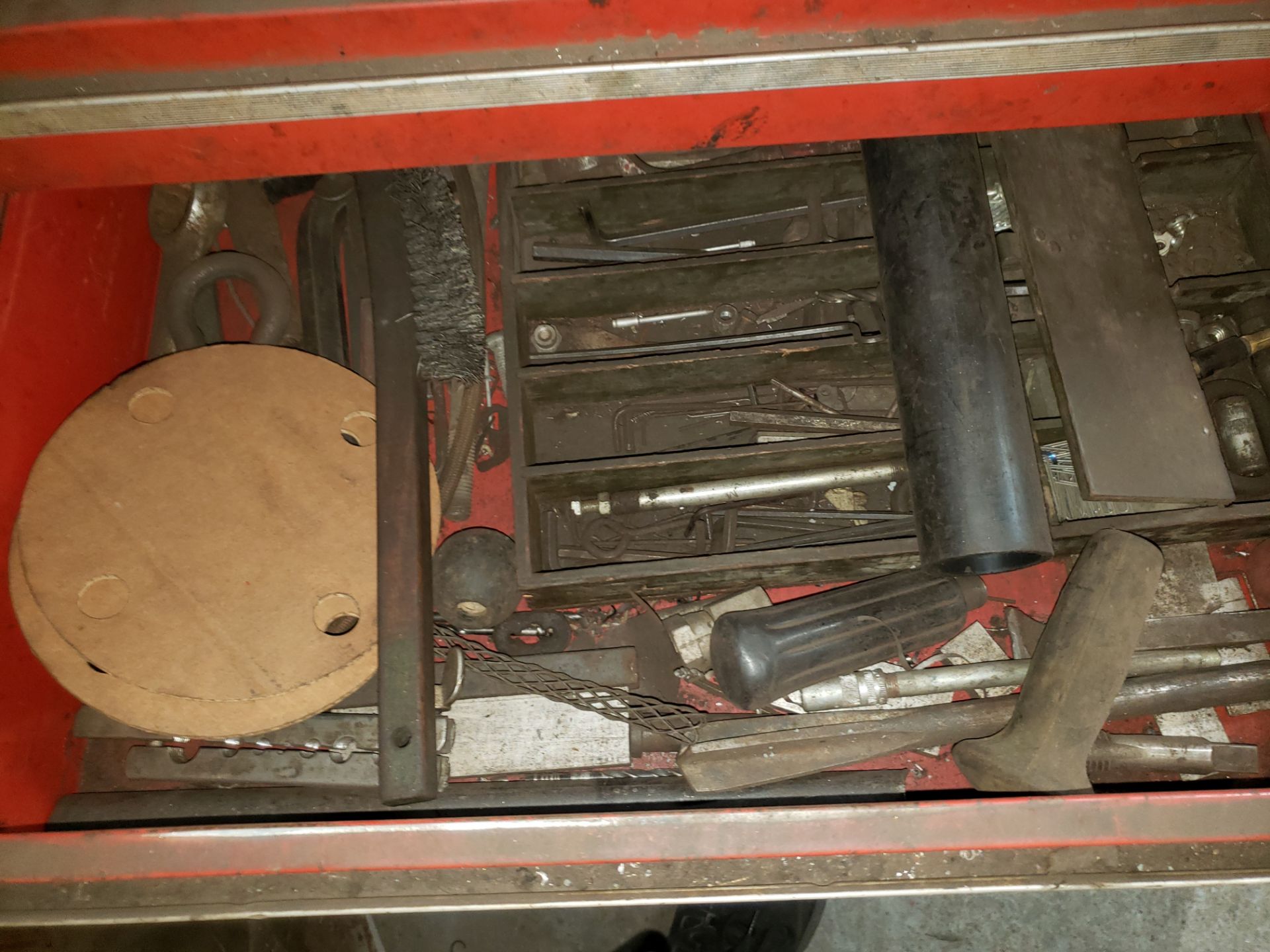 CRAFTSMAN TOOL CHEST AND ROLLER CABINET AND CONTENTS, LOT - Image 10 of 12