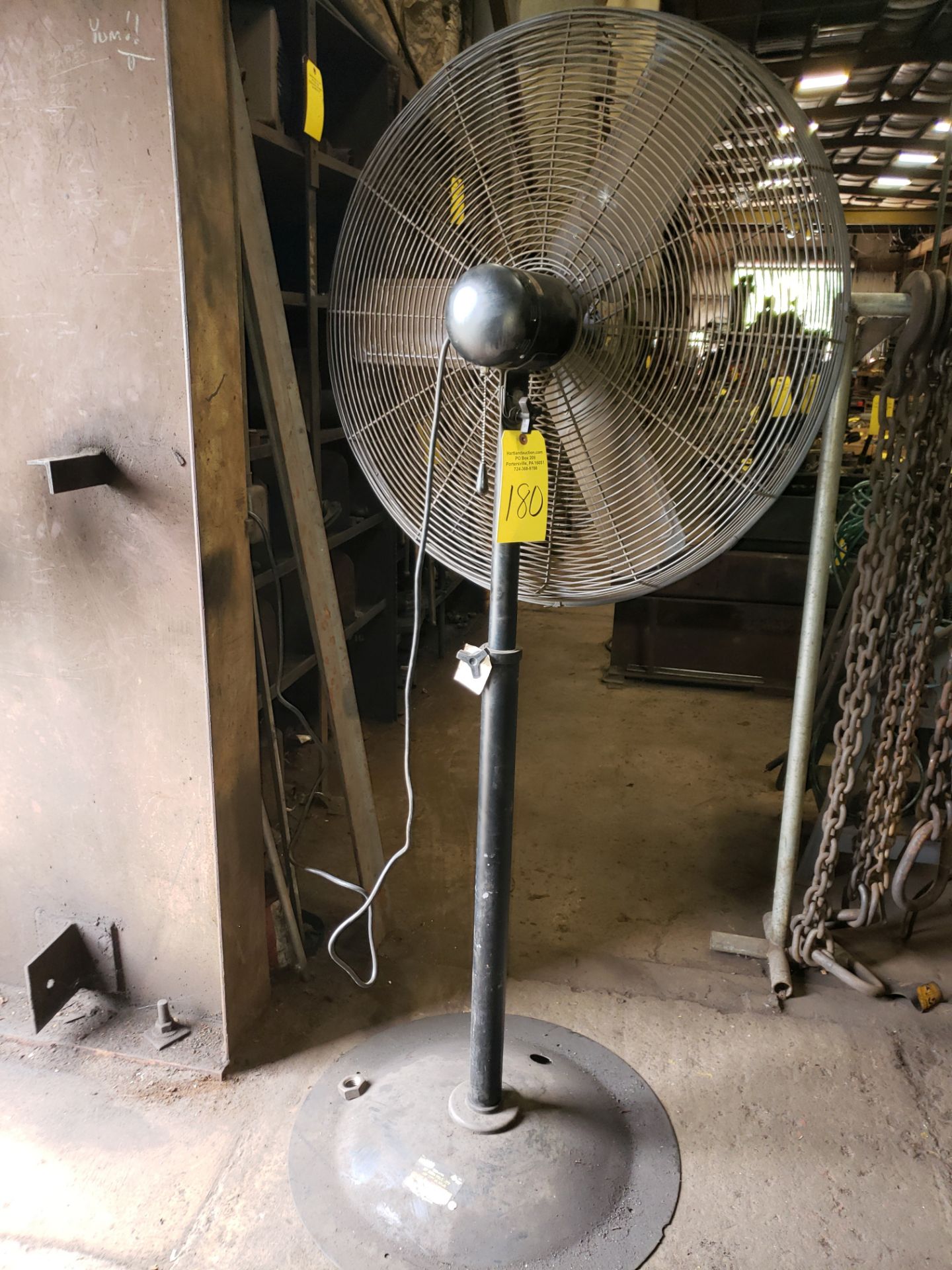 24" FLOOR FAN